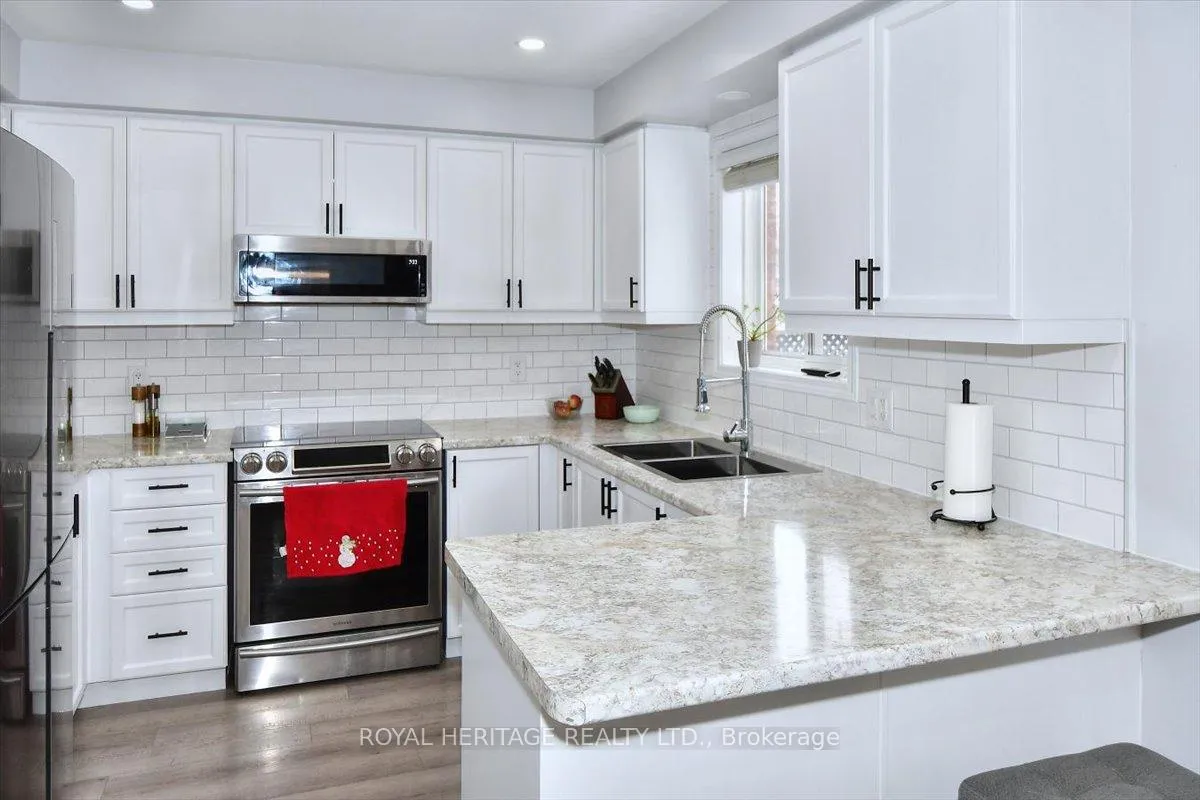 Photo 10 of 542 Garbutt Terrace, Peterborough, Northcrest Ward 5 — HOMEH
