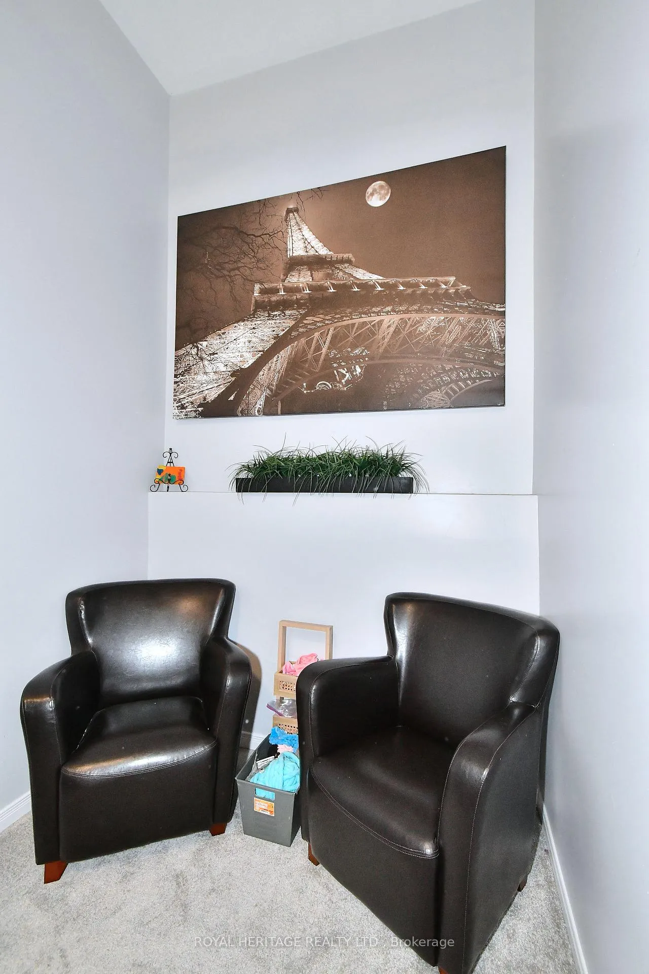Photo 13 of 542 Garbutt Terrace, Peterborough, Northcrest Ward 5 — HOMEH