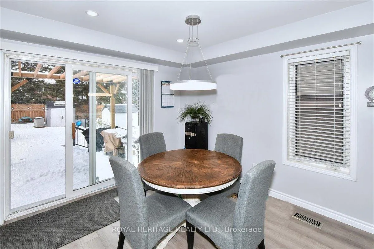 Photo 14 of 542 Garbutt Terrace, Peterborough, Northcrest Ward 5 — HOMEH
