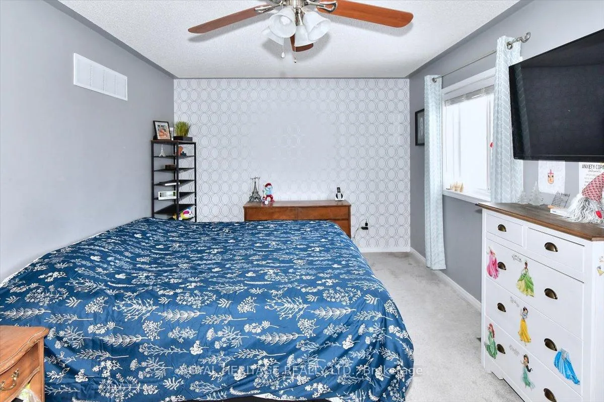 Photo 25 of 542 Garbutt Terrace, Peterborough, Northcrest Ward 5 — HOMEH