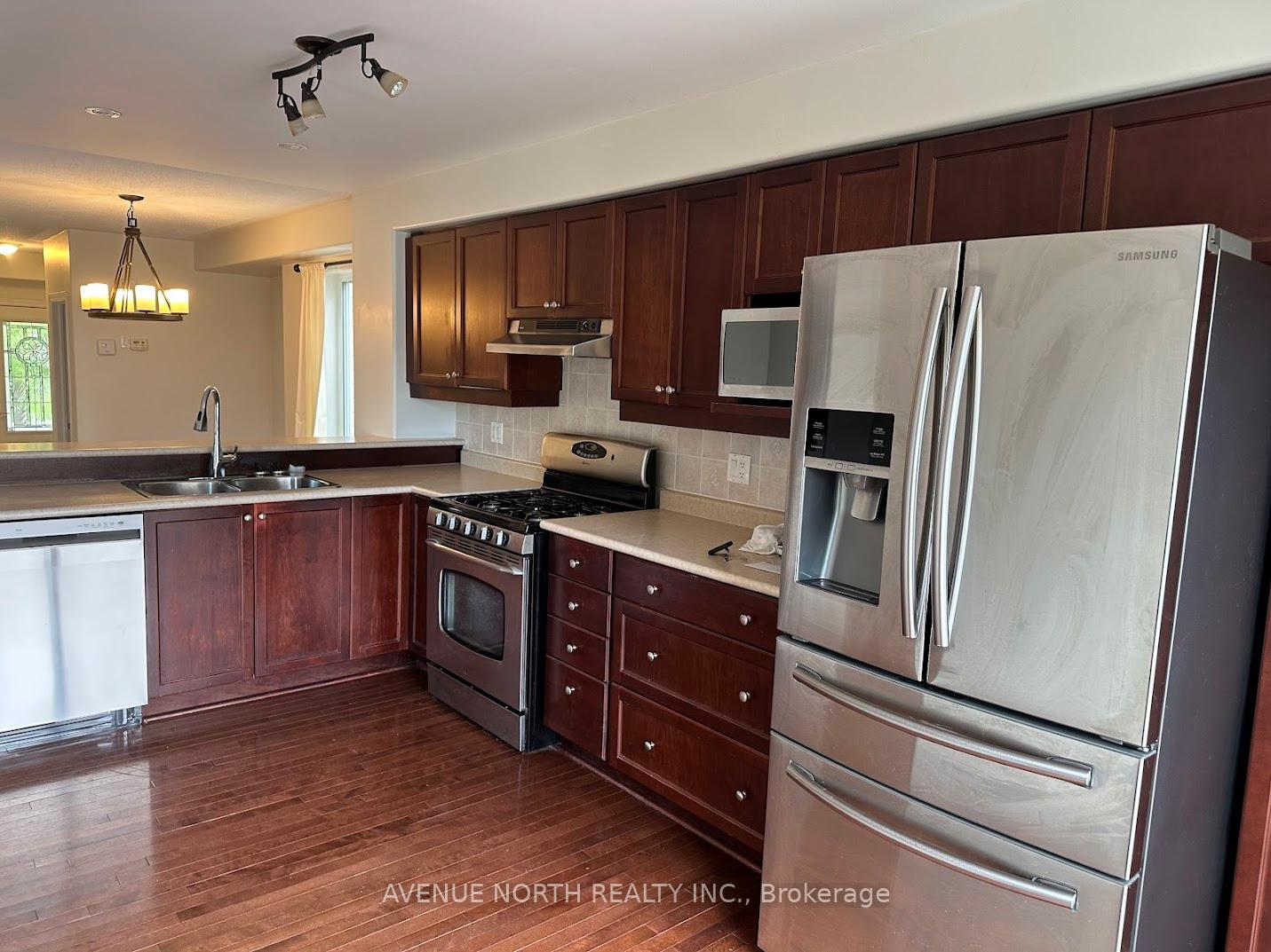Photo 6 of 238 Tewsley Drive, Ottawa, Riverside South/Gloucester Glen — HOMEH
