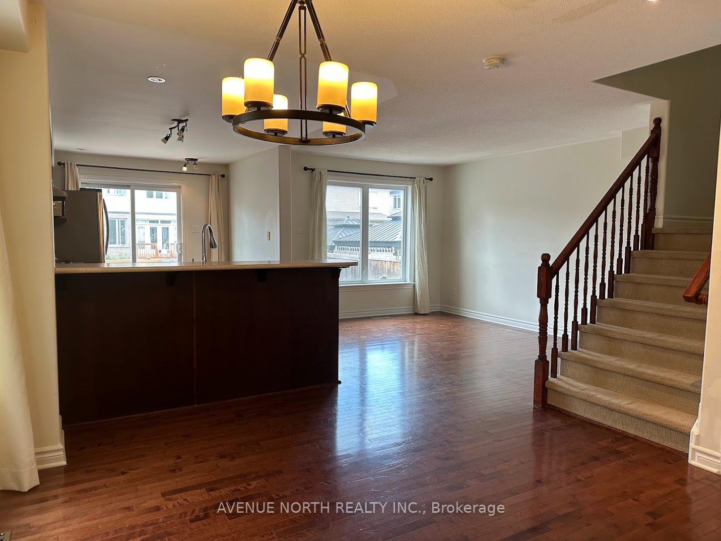 Photo 9 of 238 Tewsley Drive, Ottawa, Riverside South/Gloucester Glen — HOMEH