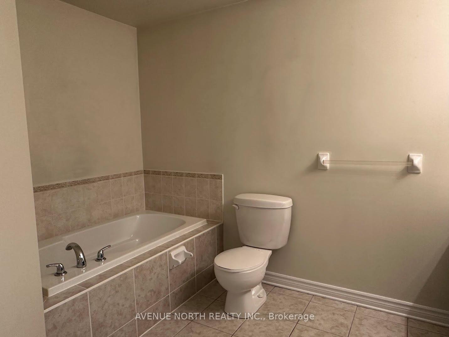 Photo 11 of 238 Tewsley Drive, Ottawa, Riverside South/Gloucester Glen — HOMEH