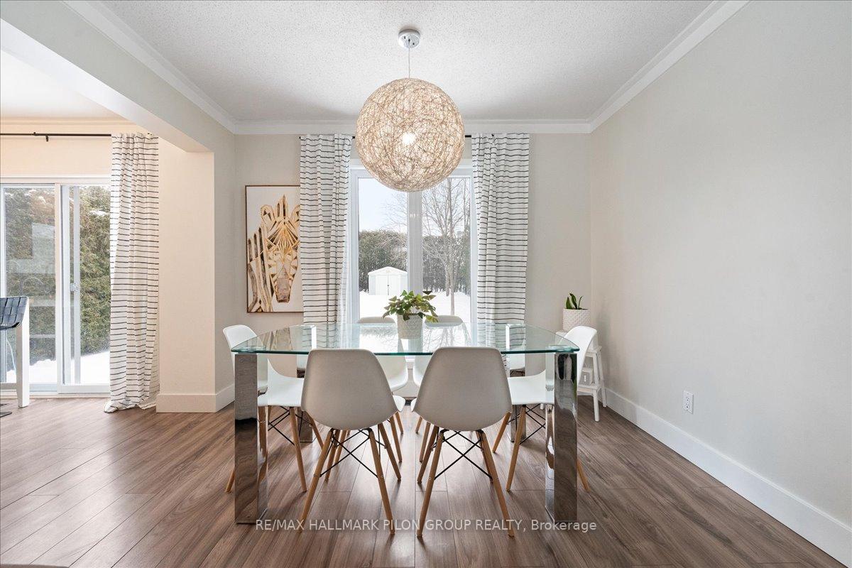 Photo 7 of 636 Deancourt Crescent, Ottawa, Fallingbrook/Ridgemount — HOMEH
