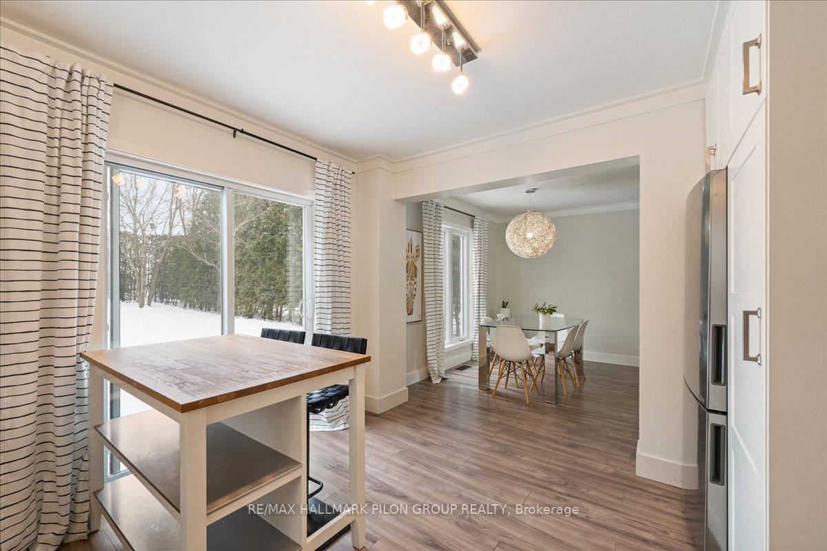 Photo 13 of 636 Deancourt Crescent, Ottawa, Fallingbrook/Ridgemount — HOMEH