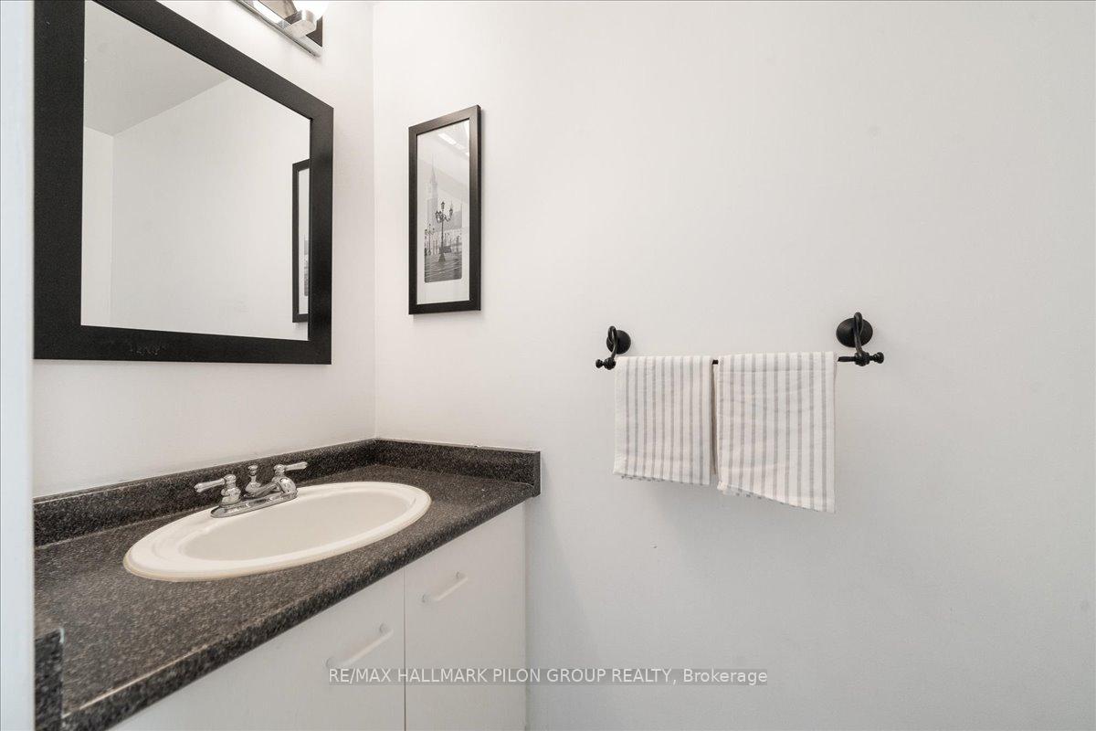 Photo 14 of 636 Deancourt Crescent, Ottawa, Fallingbrook/Ridgemount — HOMEH