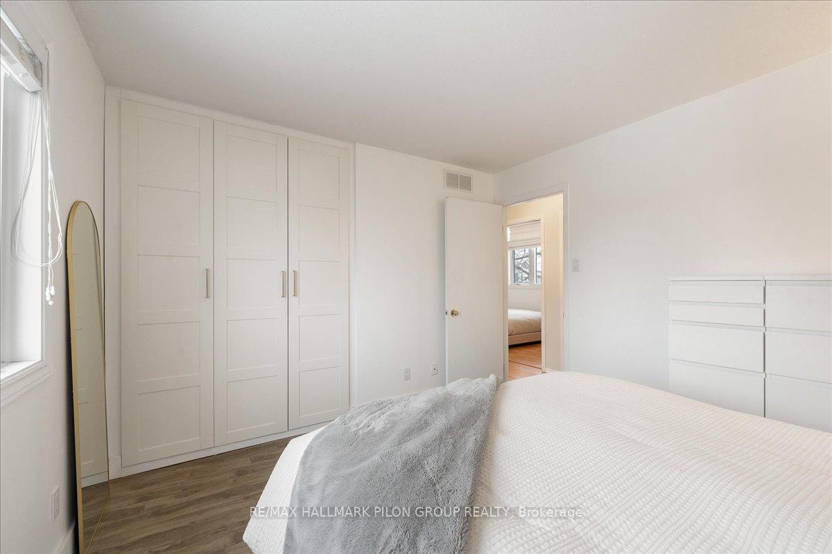 Photo 16 of 636 Deancourt Crescent, Ottawa, Fallingbrook/Ridgemount — HOMEH