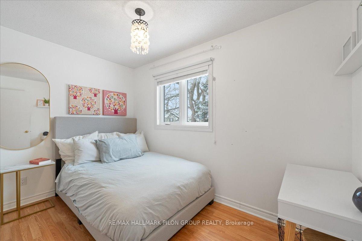 Photo 18 of 636 Deancourt Crescent, Ottawa, Fallingbrook/Ridgemount — HOMEH