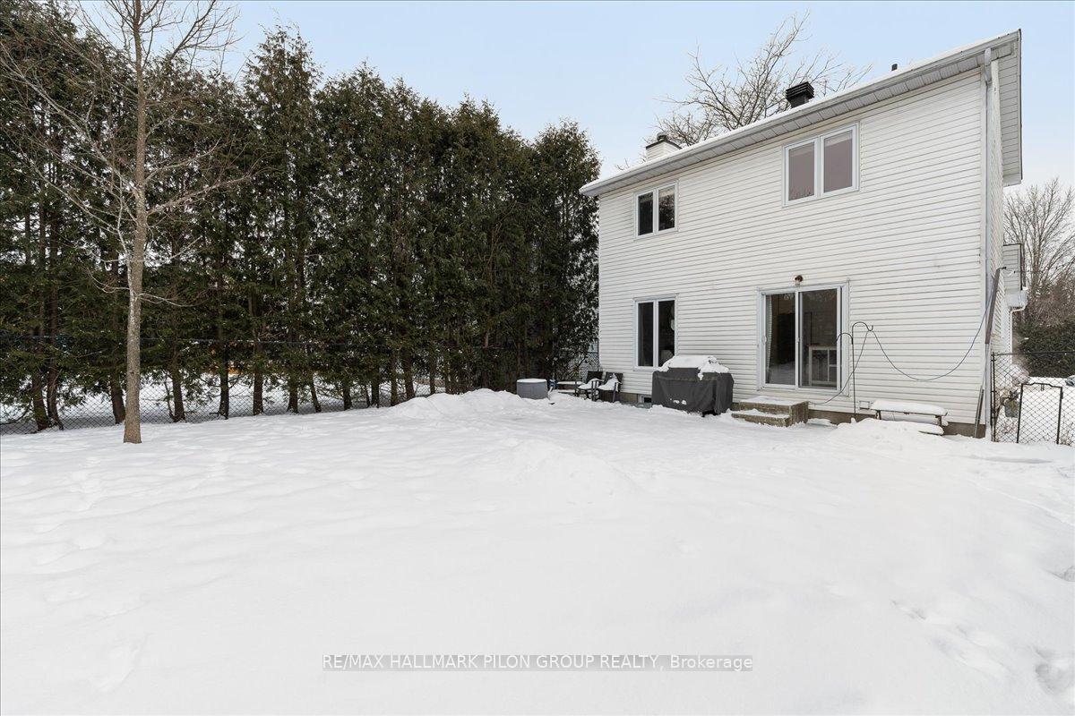 Photo 27 of 636 Deancourt Crescent, Ottawa, Fallingbrook/Ridgemount — HOMEH