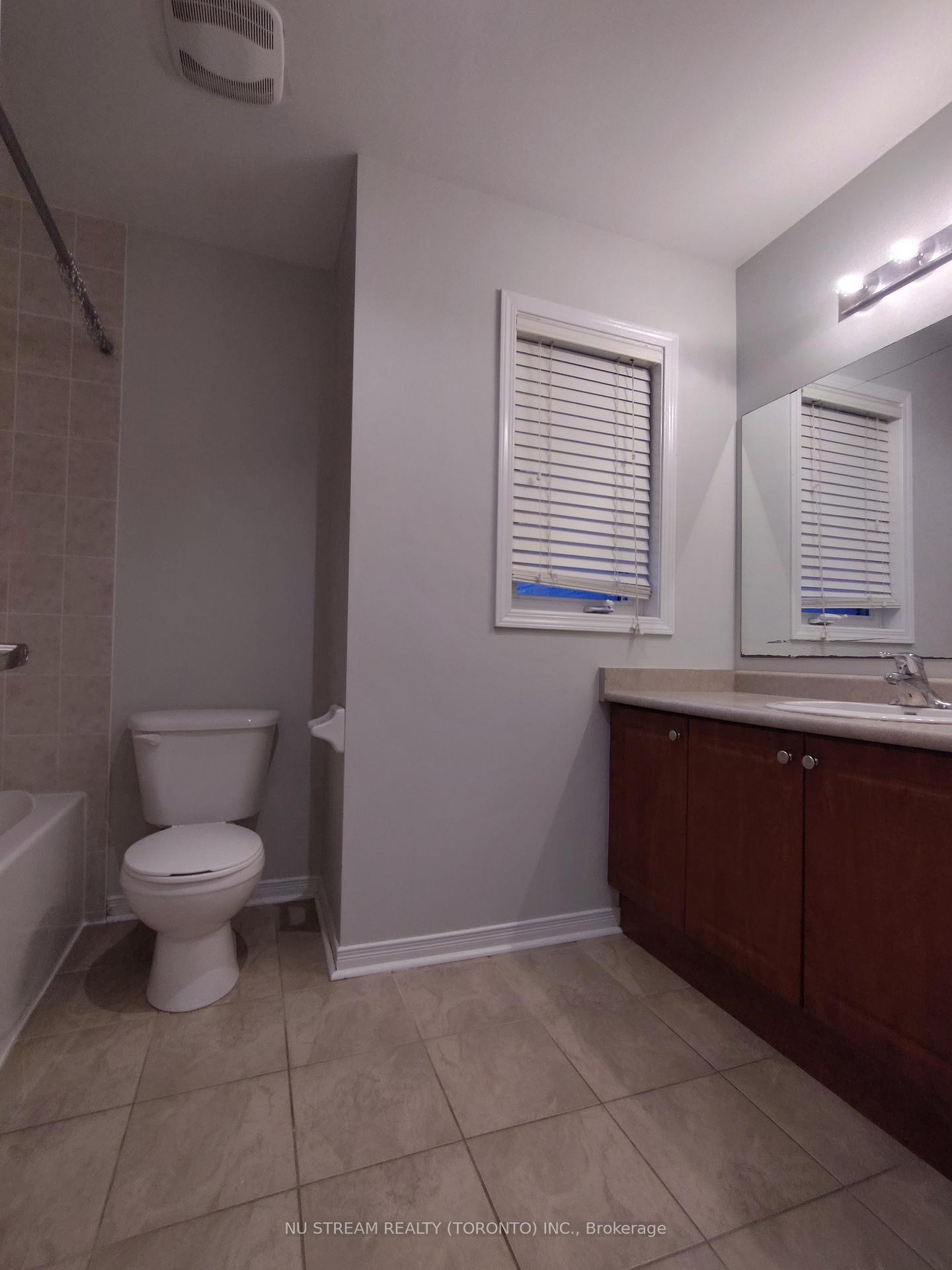 Photo 9 of 8 Coranto Way, Vaughan, Vellore Village — HOMEH