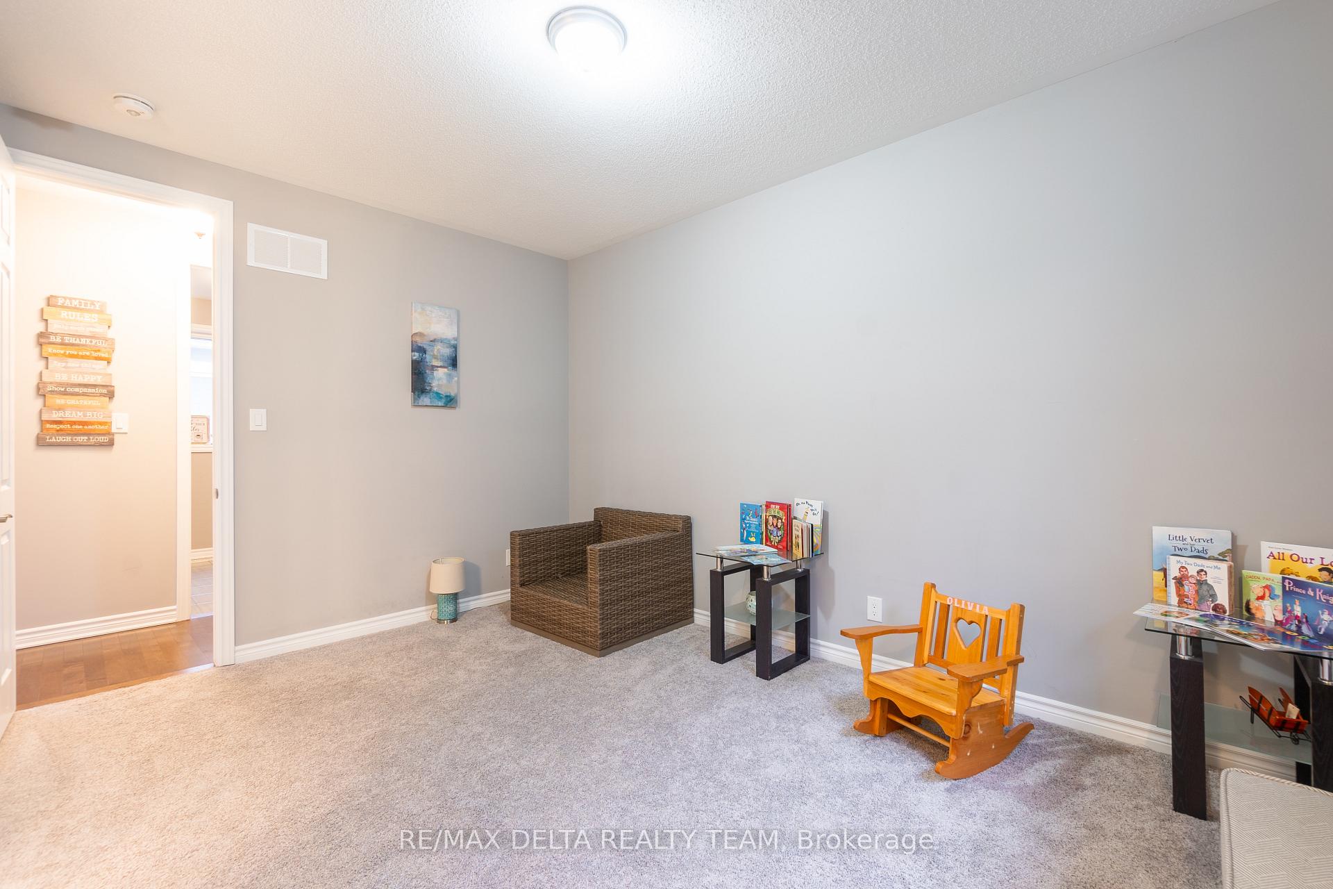 Photo 26 of 132 Bartonia Circle, Ottawa, Avalon West — HOMEH
