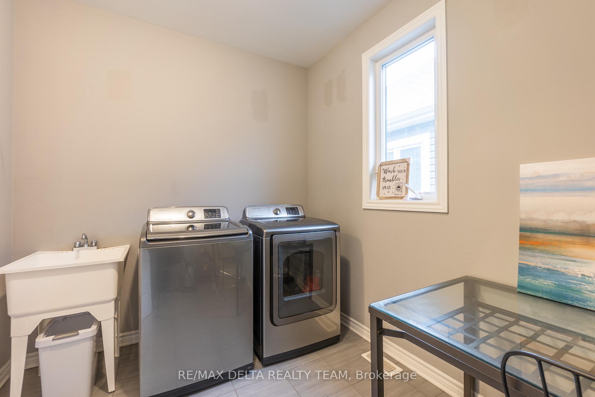 Photo 28 of 132 Bartonia Circle, Ottawa, Avalon West — HOMEH