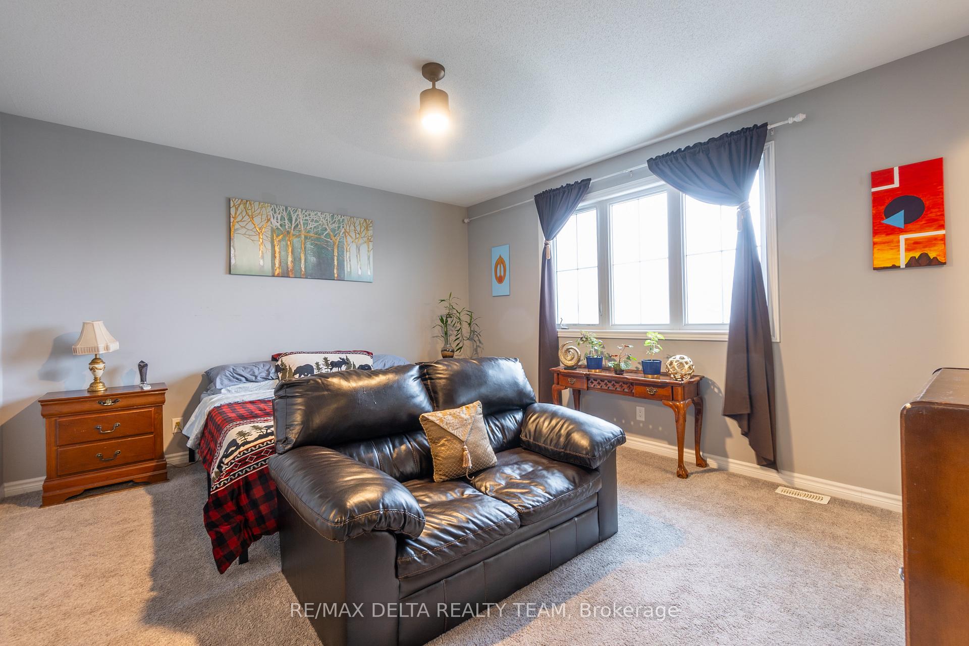 Photo 31 of 132 Bartonia Circle, Ottawa, Avalon West — HOMEH