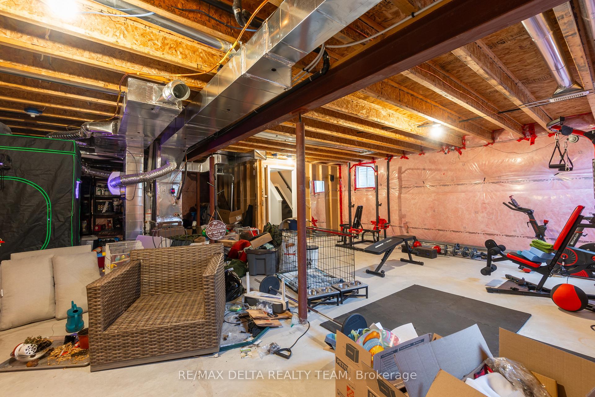 Photo 40 of 132 Bartonia Circle, Ottawa, Avalon West — HOMEH
