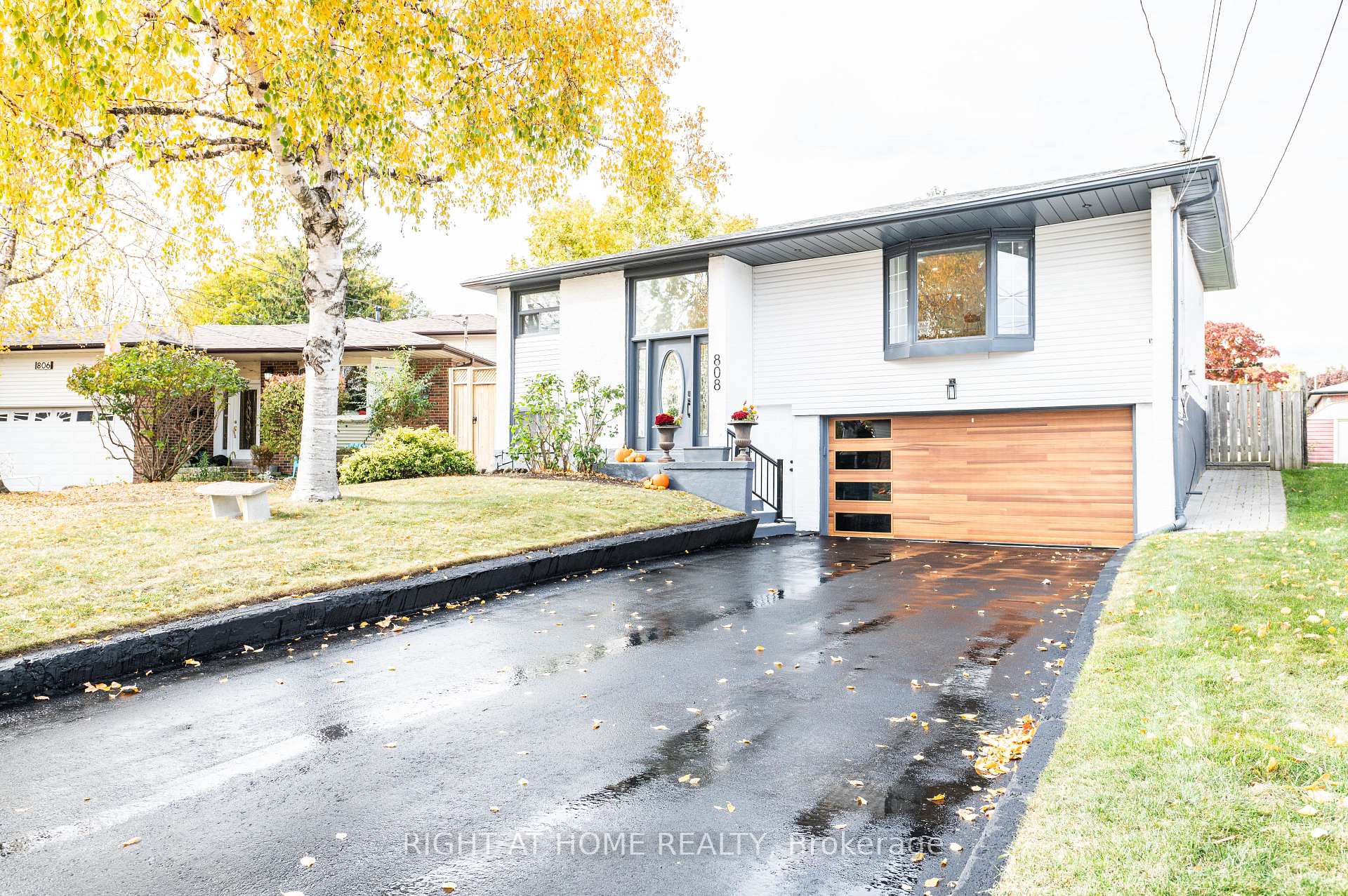 Front of 808 Sanok Drive W