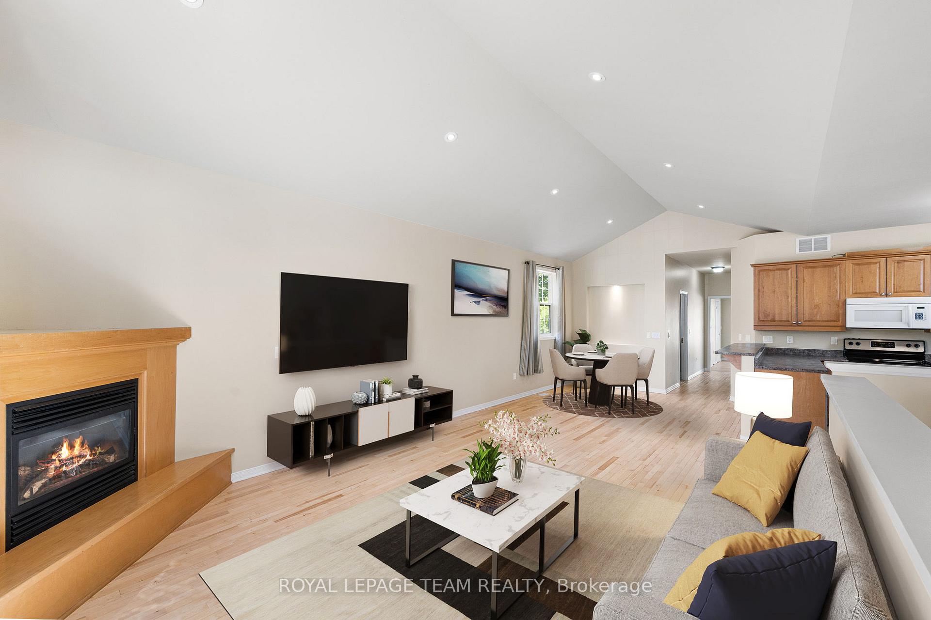 Photo 6 of 2911 Ahearn Avenue, Ottawa, Britannia — HOMEH