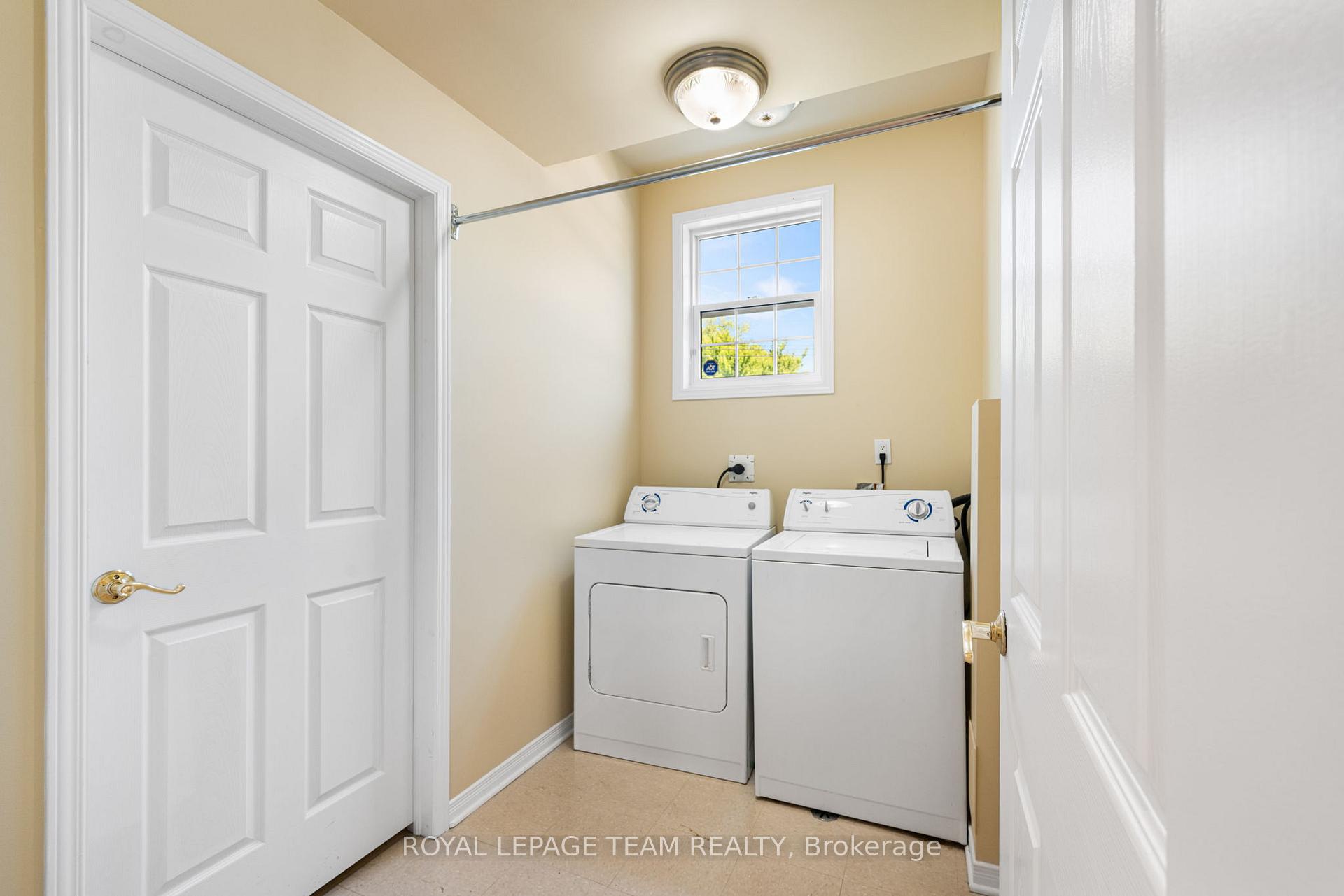 Photo 27 of 2911 Ahearn Avenue, Ottawa, Britannia — HOMEH