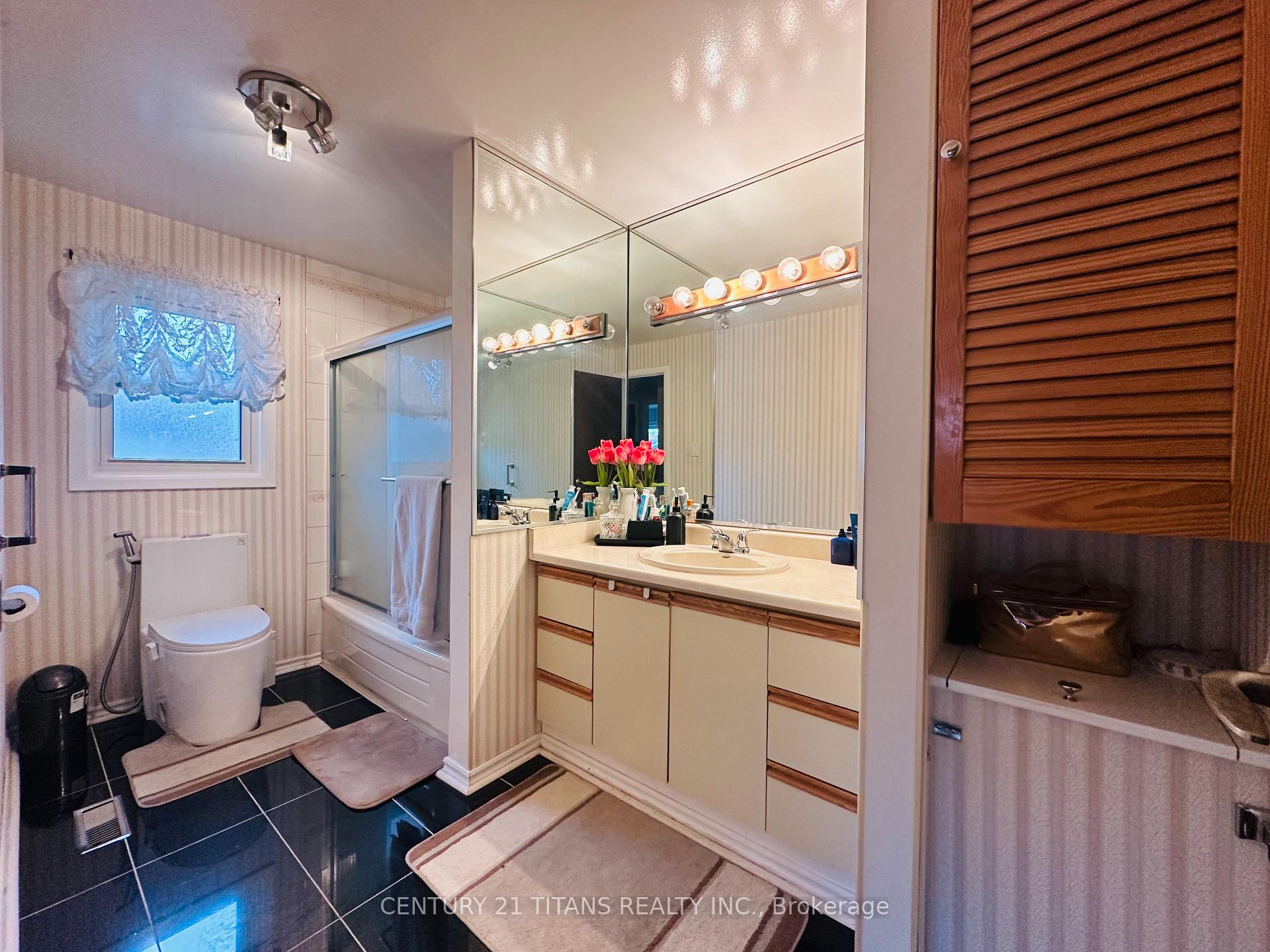Photo 13 of 840 Hillcrest Road, Pickering, West Shore — HOMEH