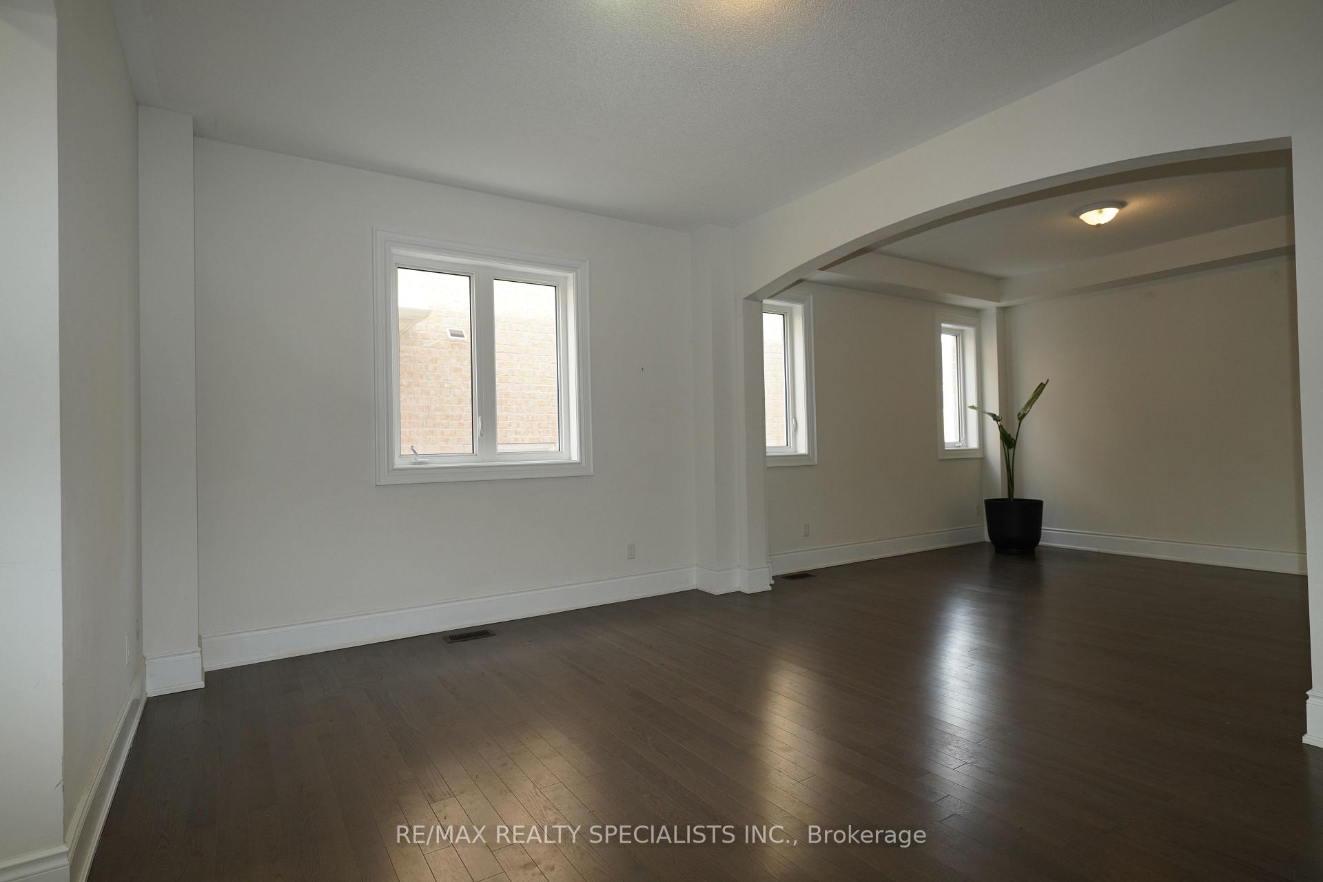 Photo 5 of 955 Wrenwood Drive, Oshawa, Taunton — HOMEH