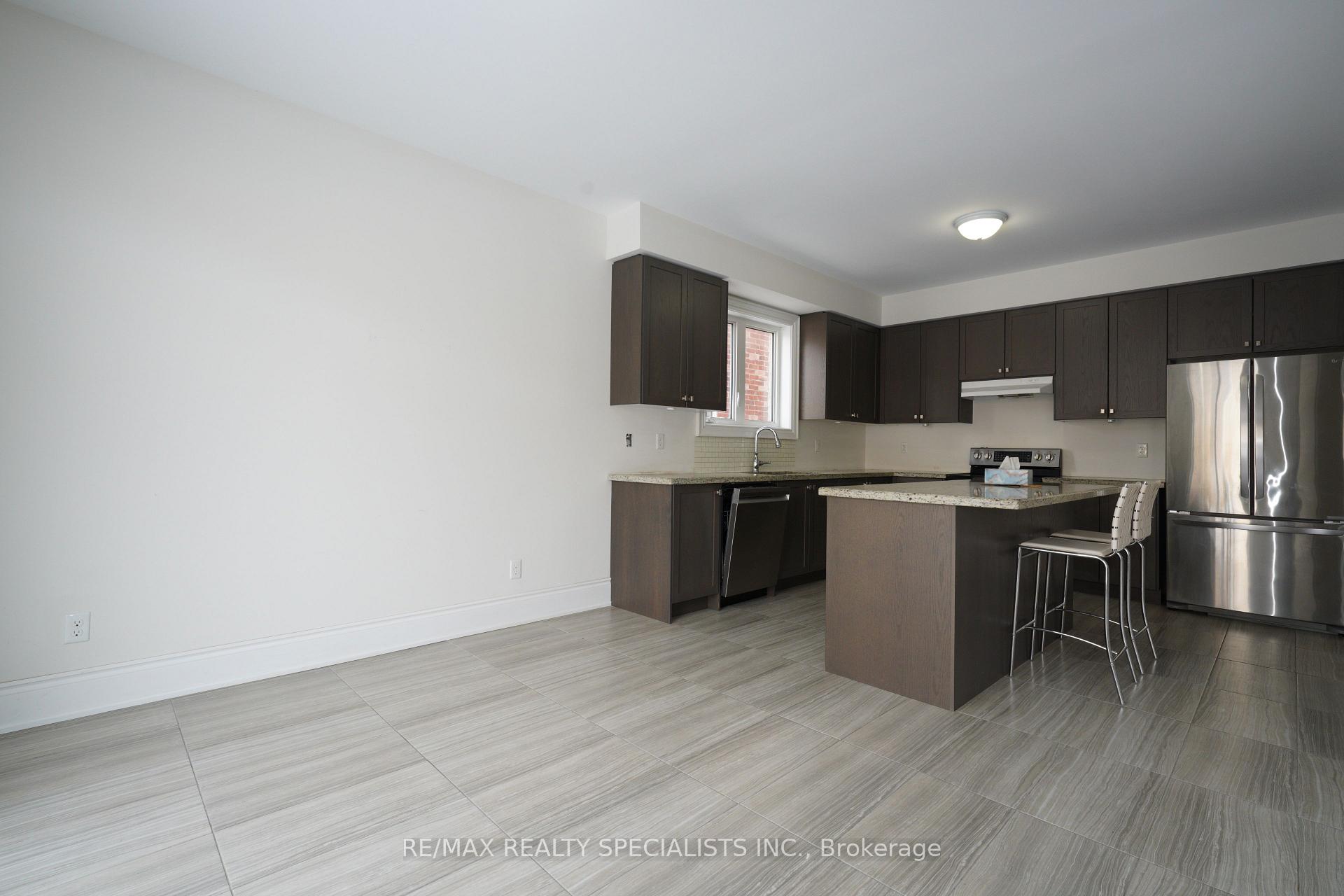 Photo 12 of 955 Wrenwood Drive, Oshawa, Taunton — HOMEH