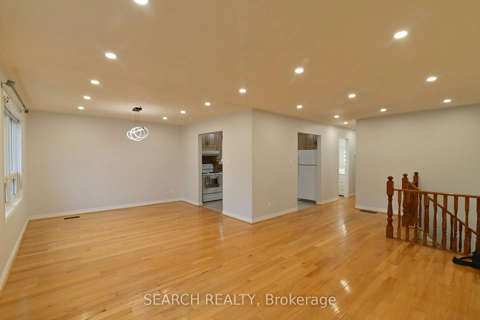Photo 2 of 81 Main Street, Brock, Beaverton — HOMEH