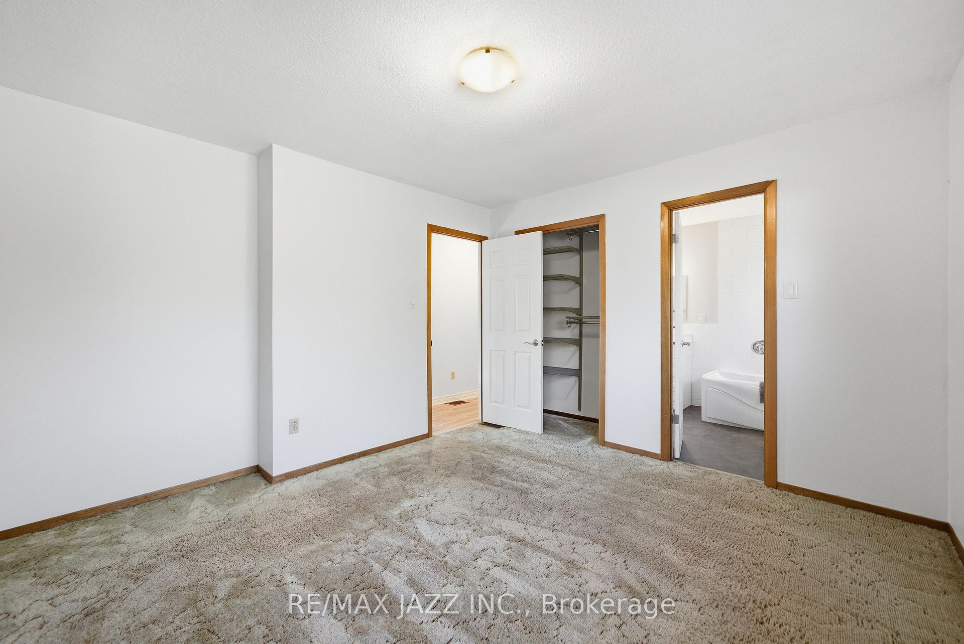 Photo 17 of 1708 Redwood Drive, Peterborough, Monaghan Ward 2 — HOMEH