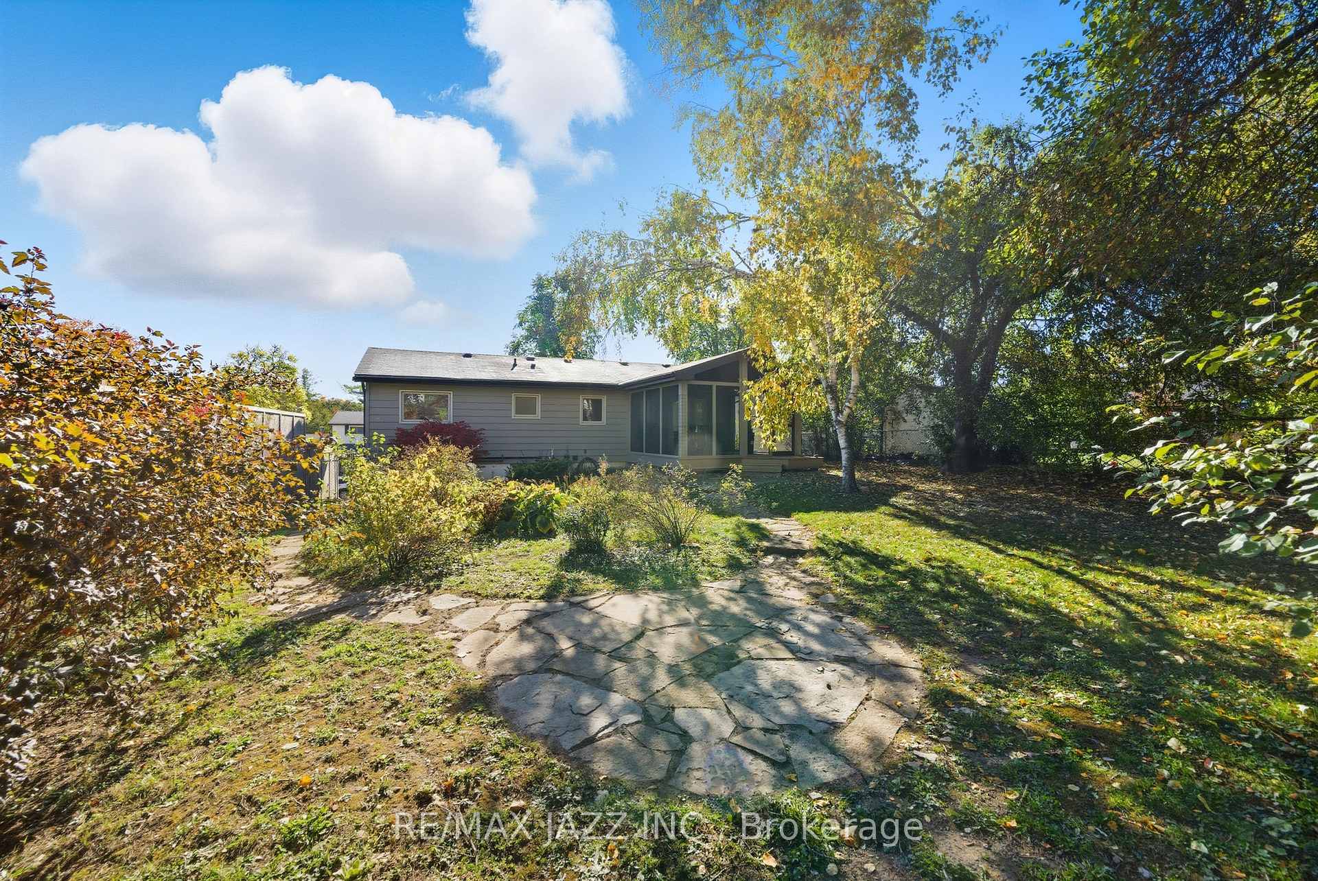 Photo 33 of 1708 Redwood Drive, Peterborough, Monaghan Ward 2 — HOMEH