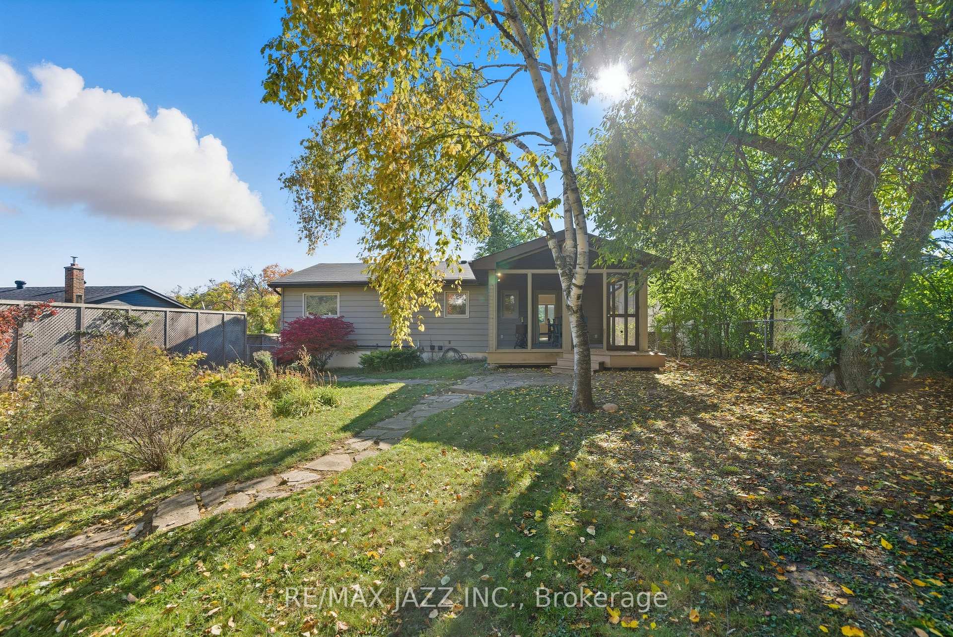 Photo 34 of 1708 Redwood Drive, Peterborough, Monaghan Ward 2 — HOMEH