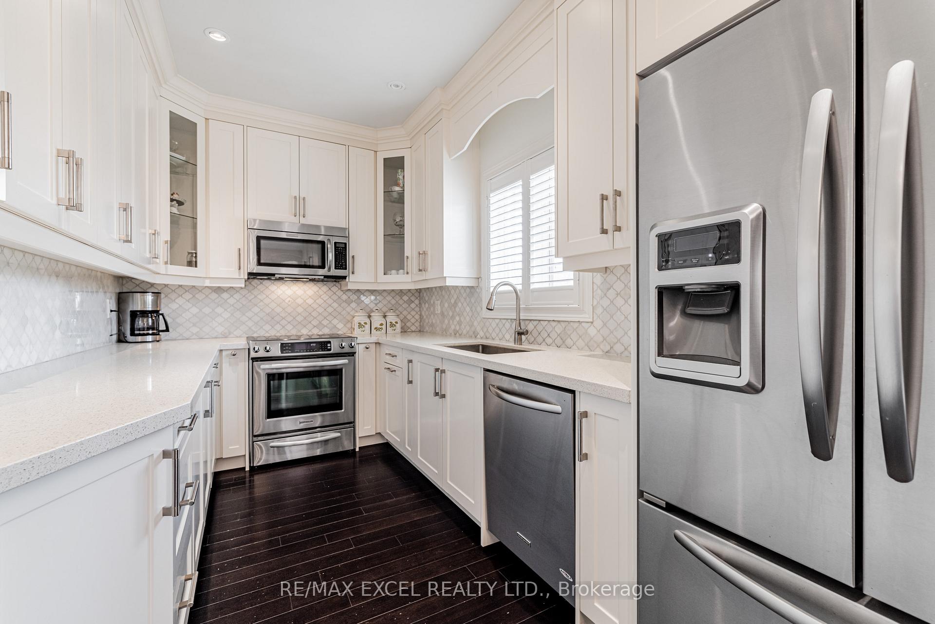 Photo 12 of 46 Guery Crescent, Vaughan, East Woodbridge — HOMEH