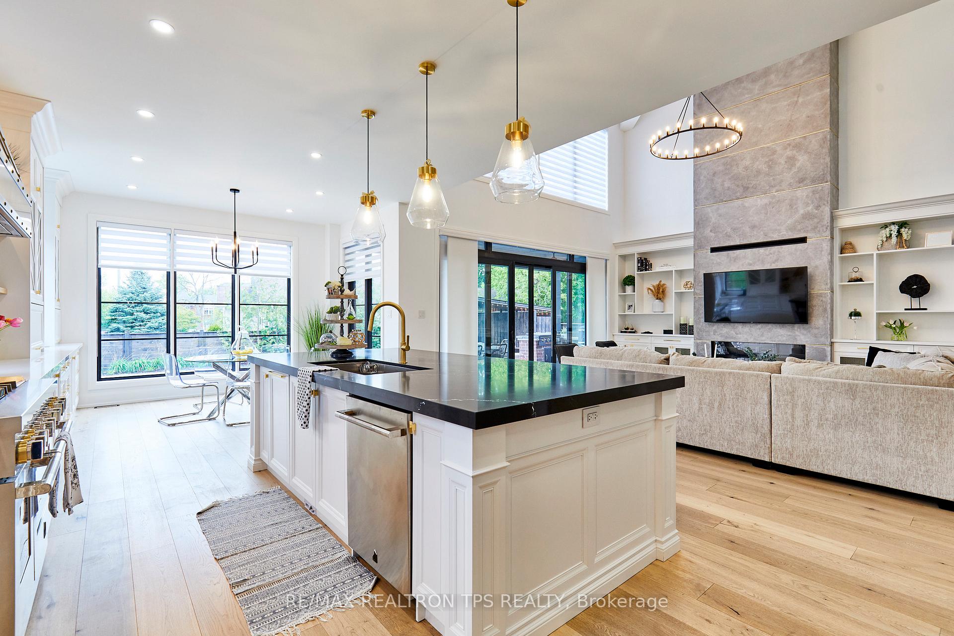 Photo 15 of 35 Heber Down Crescent, Whitby, Brooklin — HOMEH