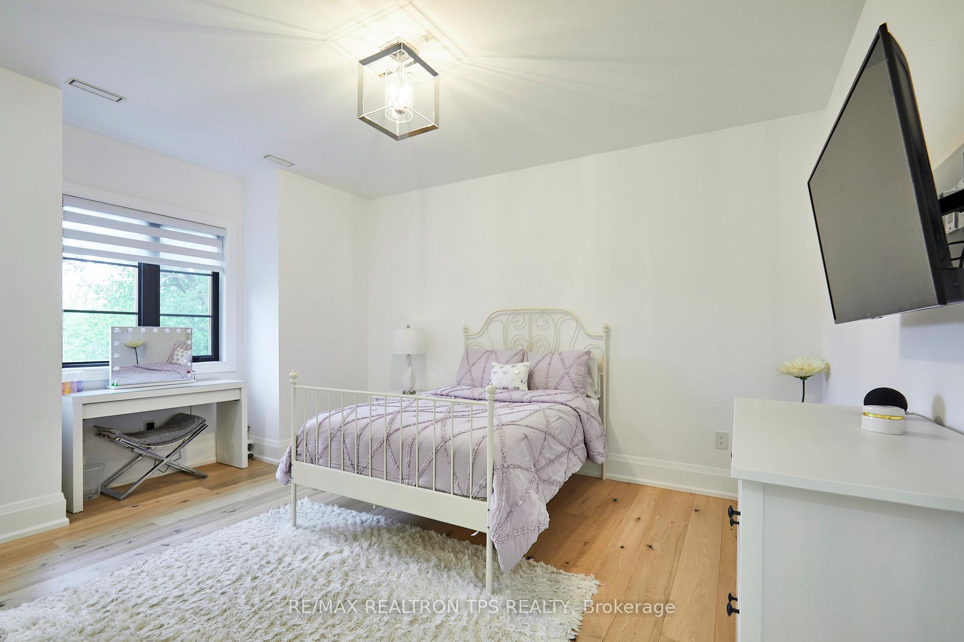 Photo 32 of 35 Heber Down Crescent, Whitby, Brooklin — HOMEH