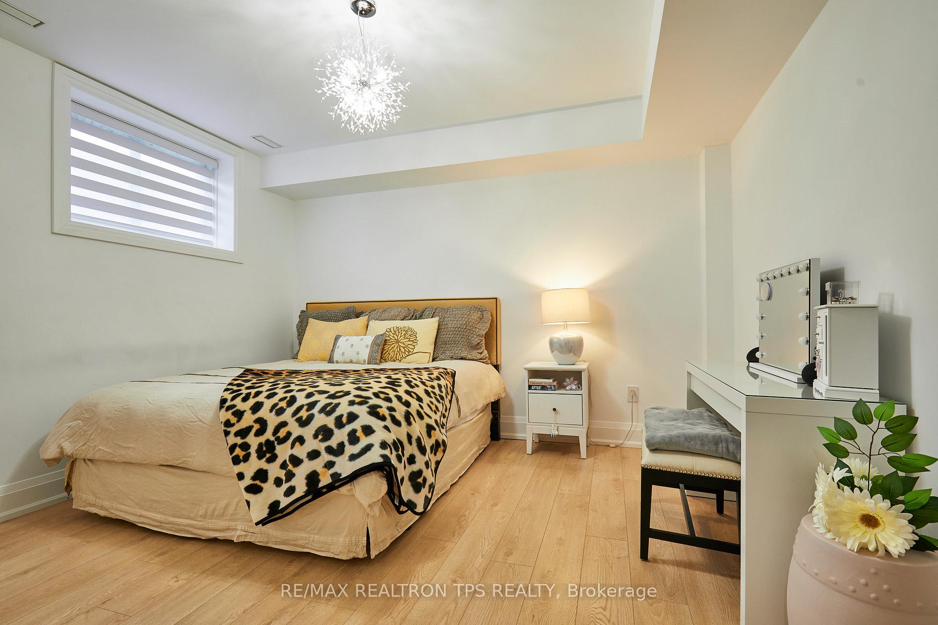 Photo 39 of 35 Heber Down Crescent, Whitby, Brooklin — HOMEH
