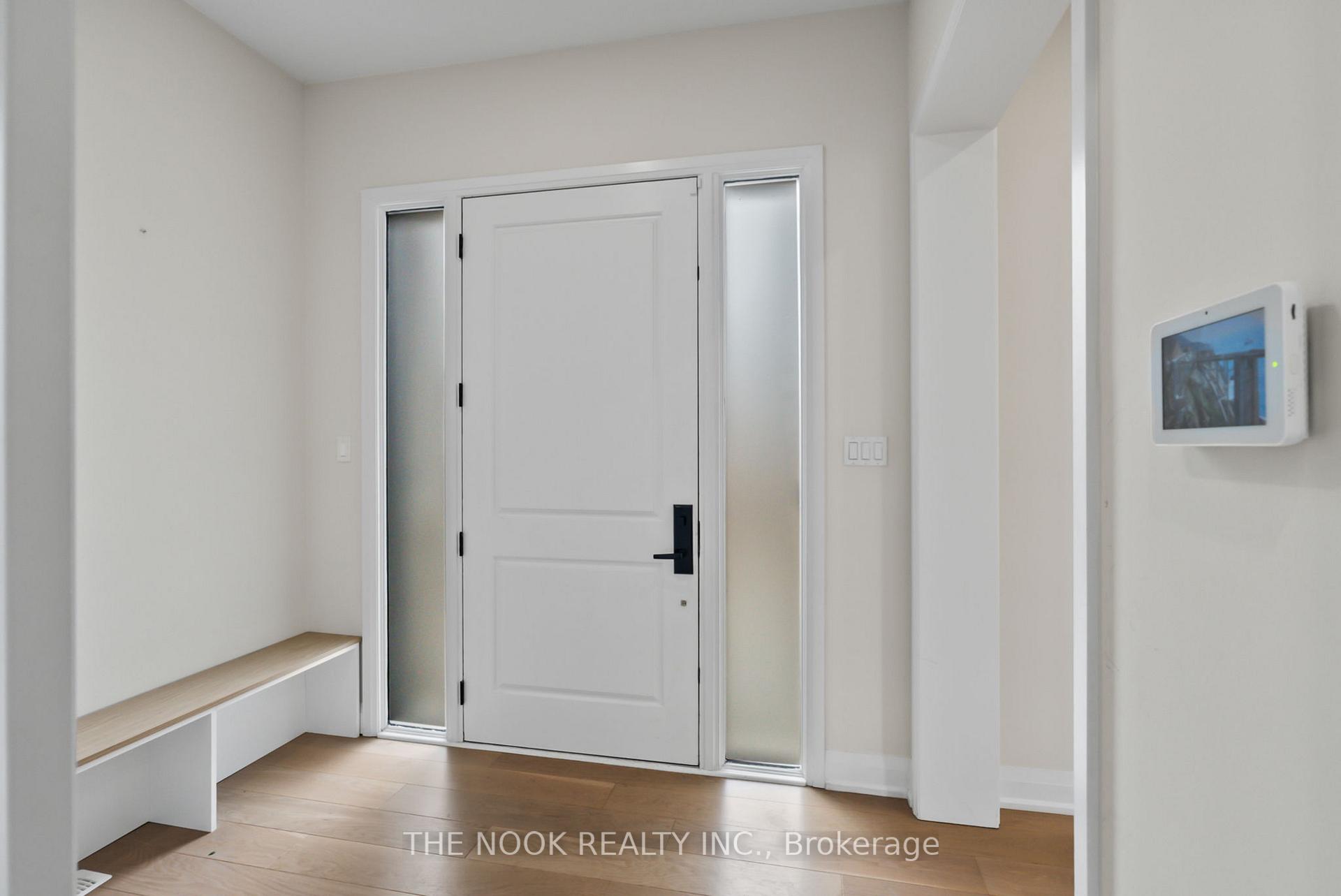Photo 4 of 396 Frontier Court, Pickering, Rosebank — HOMEH