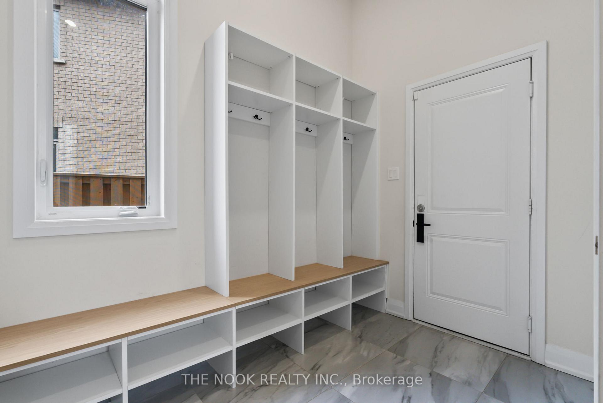 Photo 5 of 396 Frontier Court, Pickering, Rosebank — HOMEH