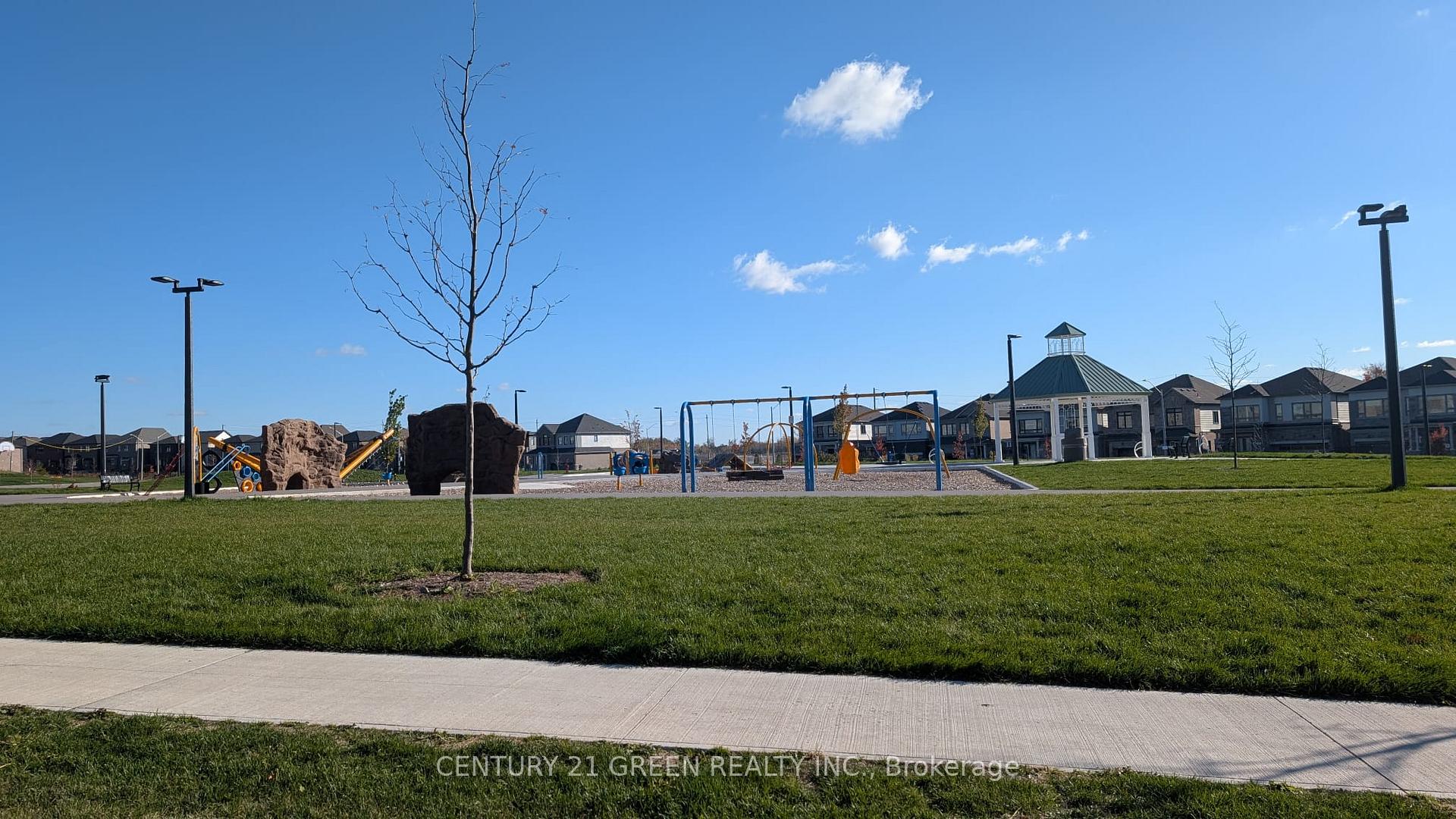 Photo 2 of 57 Phoenix Boulevard, Barrie, Rural Barrie Southeast — HOMEH