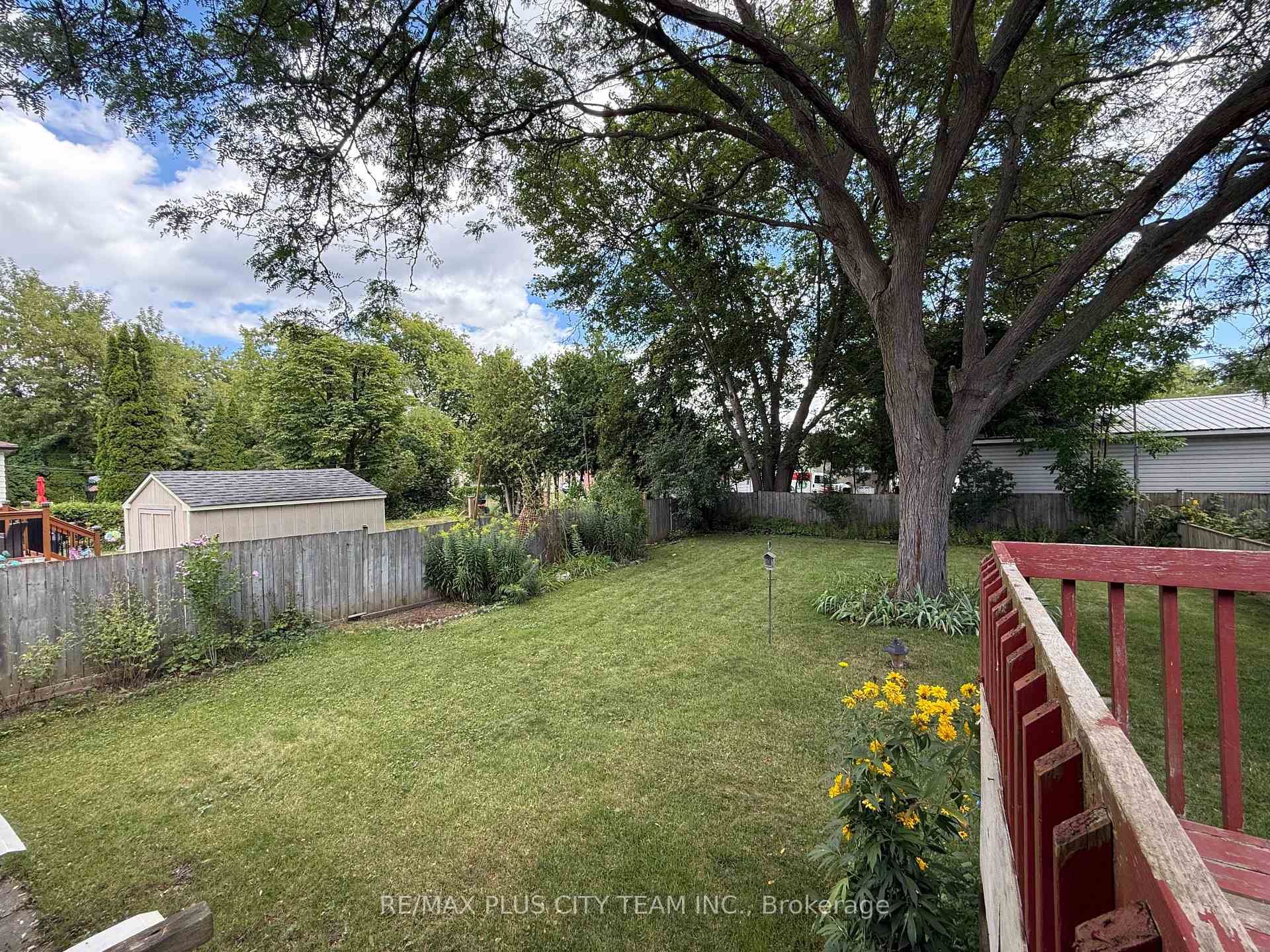 Photo 37 of 33 Windsor Drive, Ajax, Central West — HOMEH