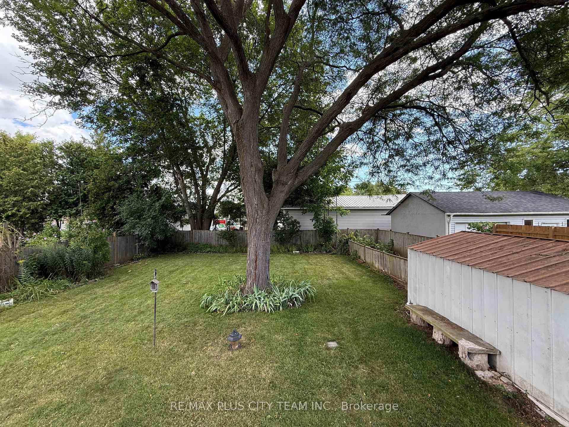 Photo 40 of 33 Windsor Drive, Ajax, Central West — HOMEH