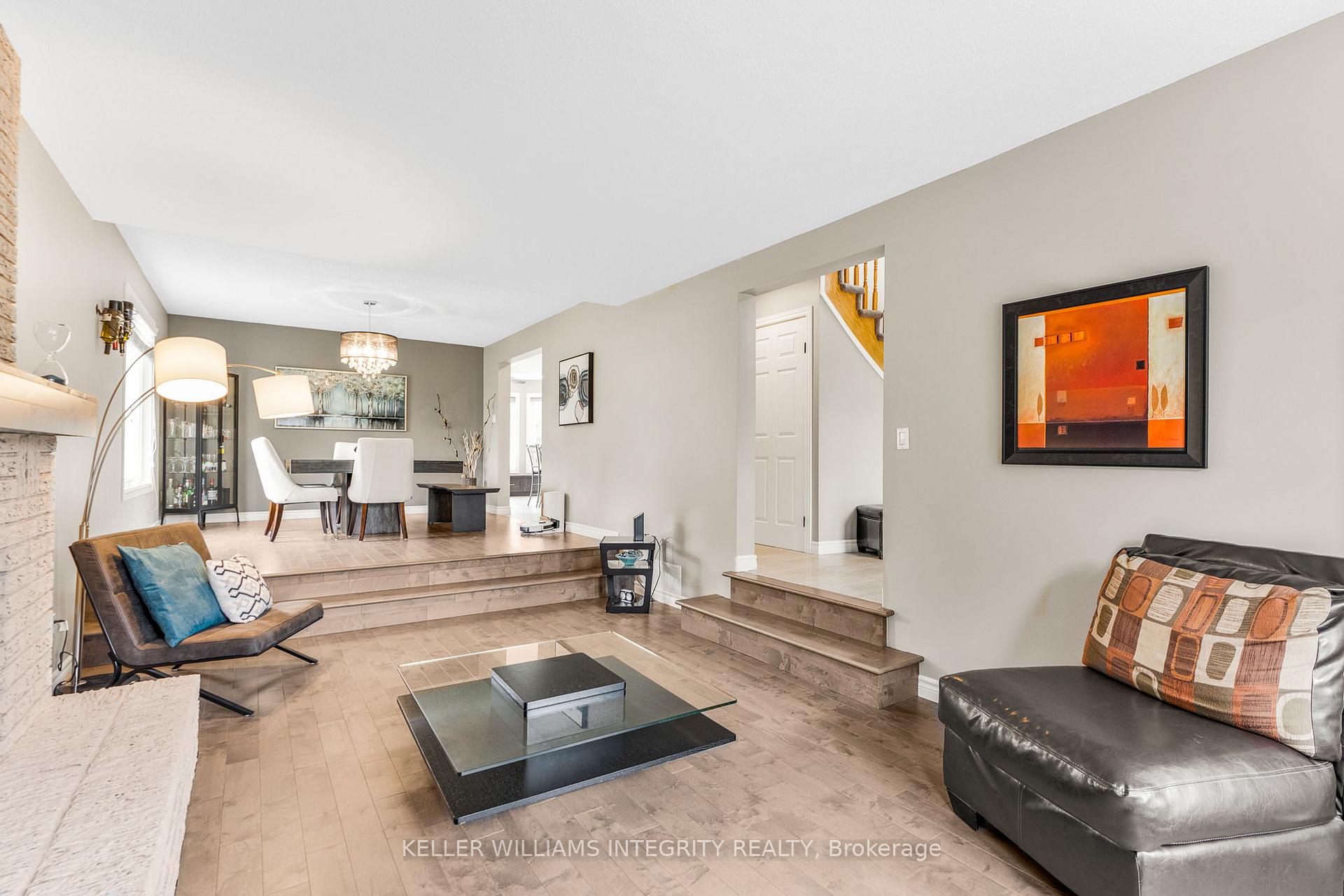Photo 4 of 3330 August Street, Ottawa, Navan — HOMEH