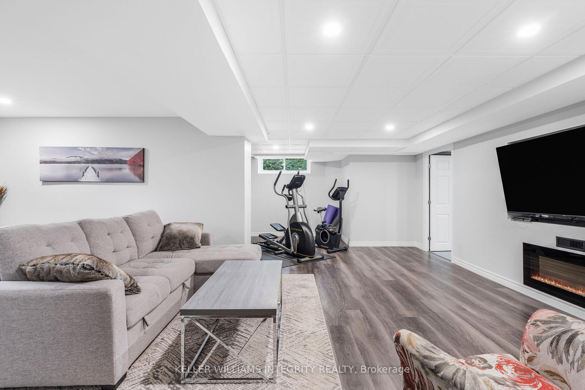 Photo 16 of 3330 August Street, Ottawa, Navan — HOMEH