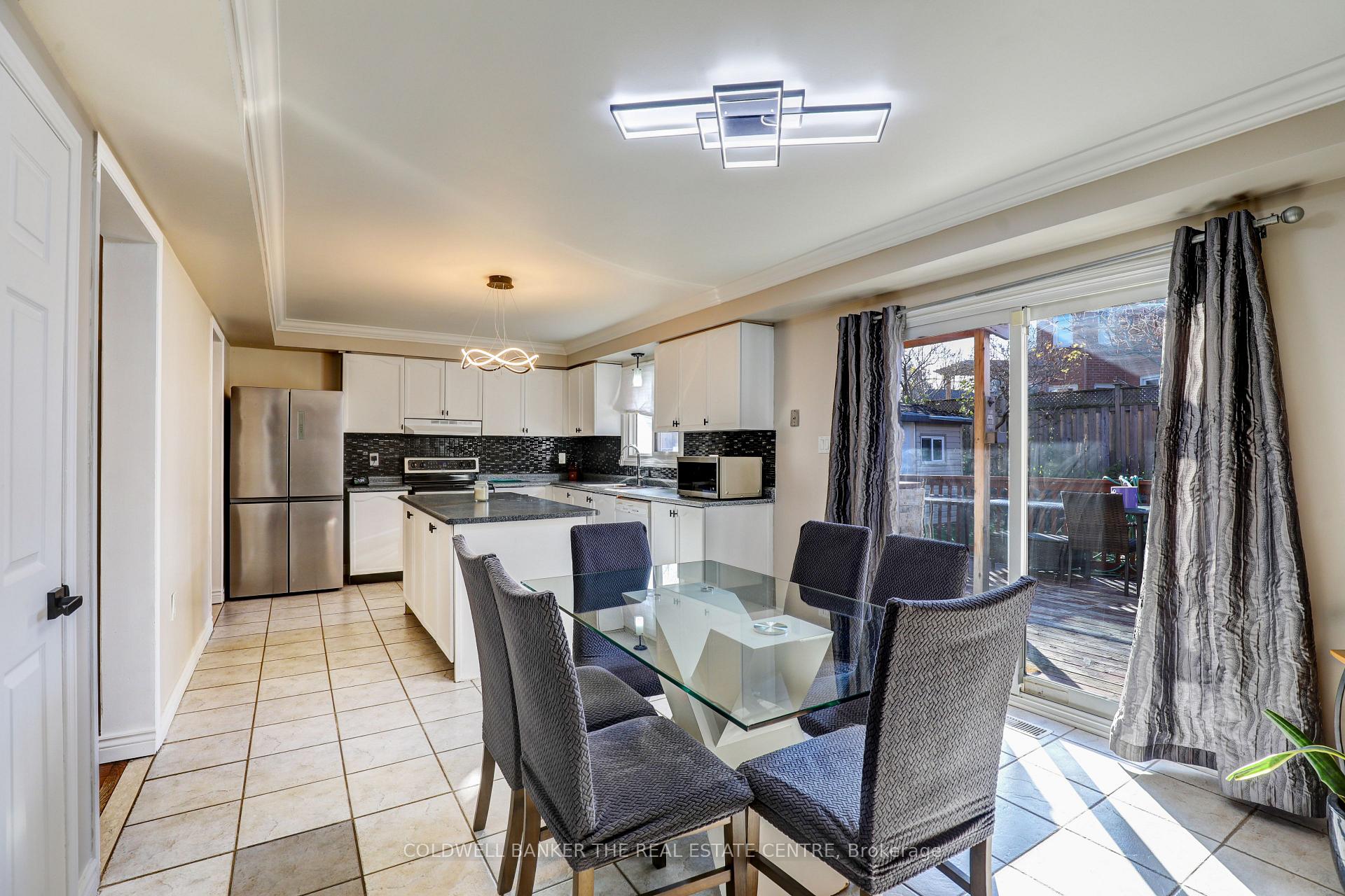 Photo 14 of 526 Gardenview Square, Pickering, Amberlea — HOMEH