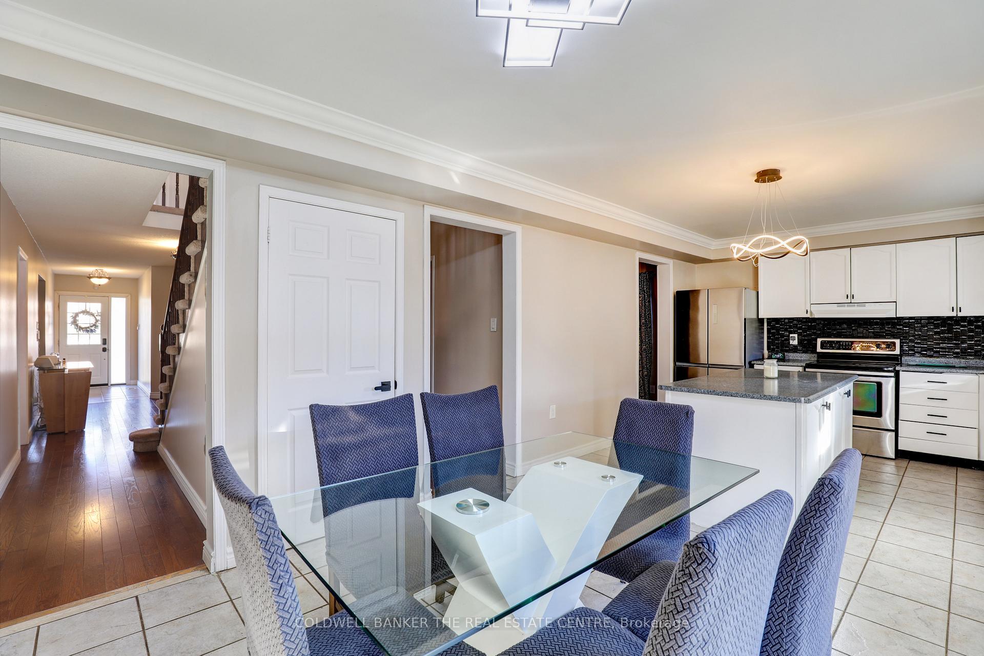 Photo 16 of 526 Gardenview Square, Pickering, Amberlea — HOMEH