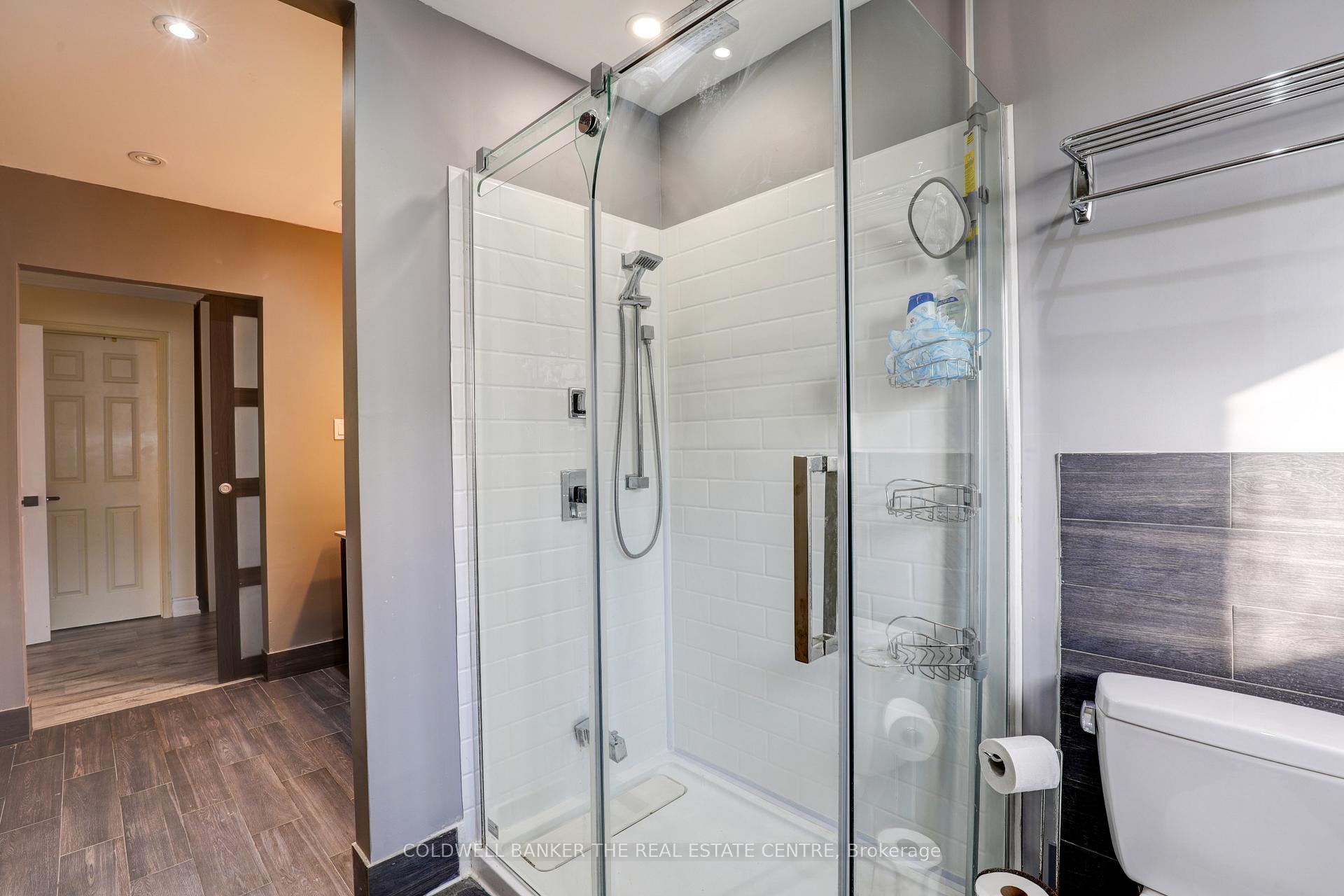 Photo 23 of 526 Gardenview Square, Pickering, Amberlea — HOMEH