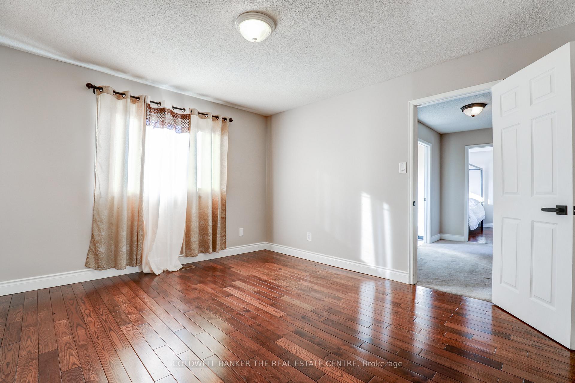 Photo 25 of 526 Gardenview Square, Pickering, Amberlea — HOMEH