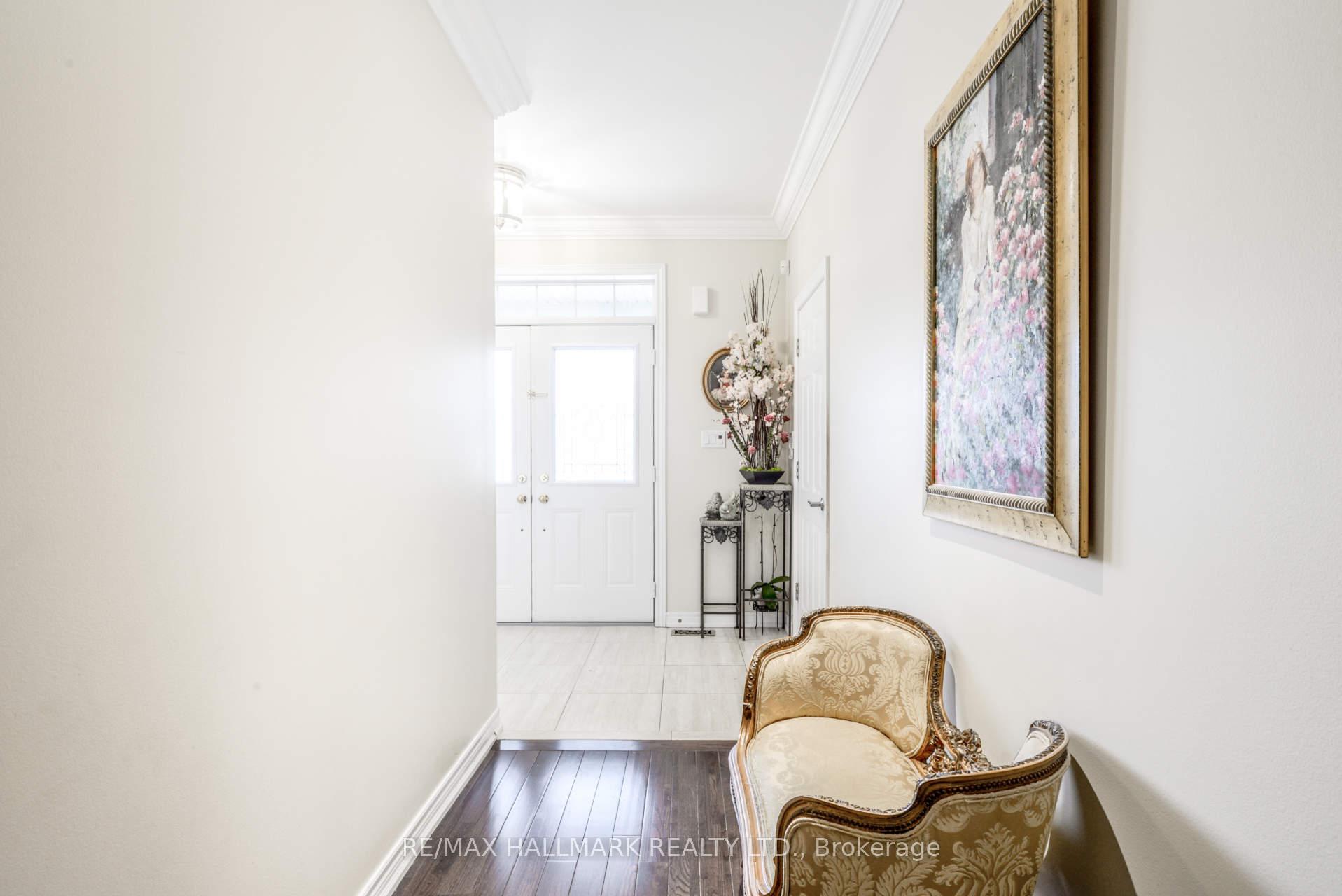 Photo 4 of 101 Thomas Cook Avenue, Vaughan, Patterson — HOMEH