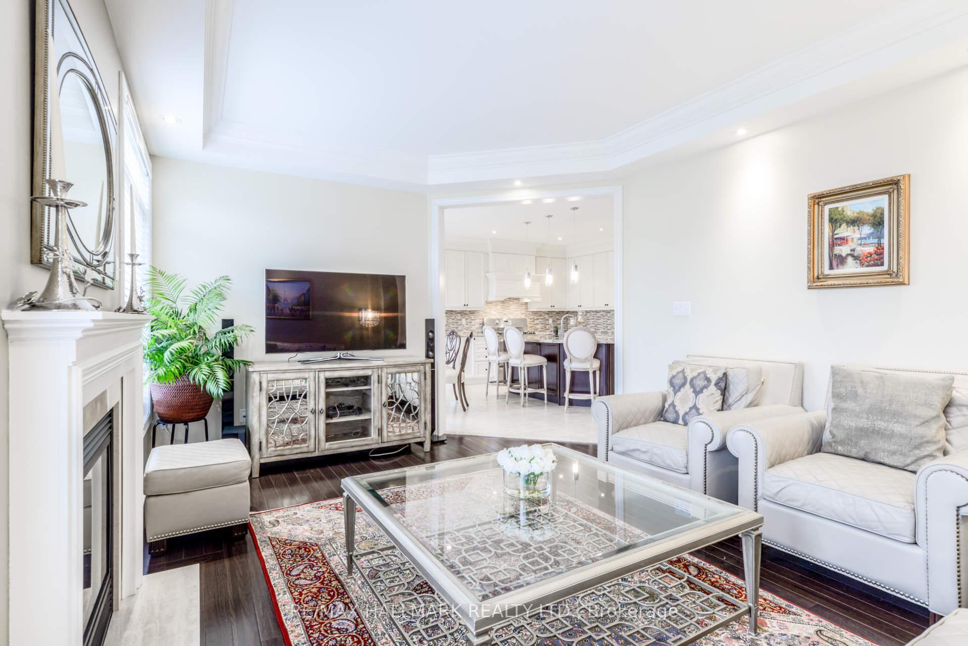 Photo 12 of 101 Thomas Cook Avenue, Vaughan, Patterson — HOMEH