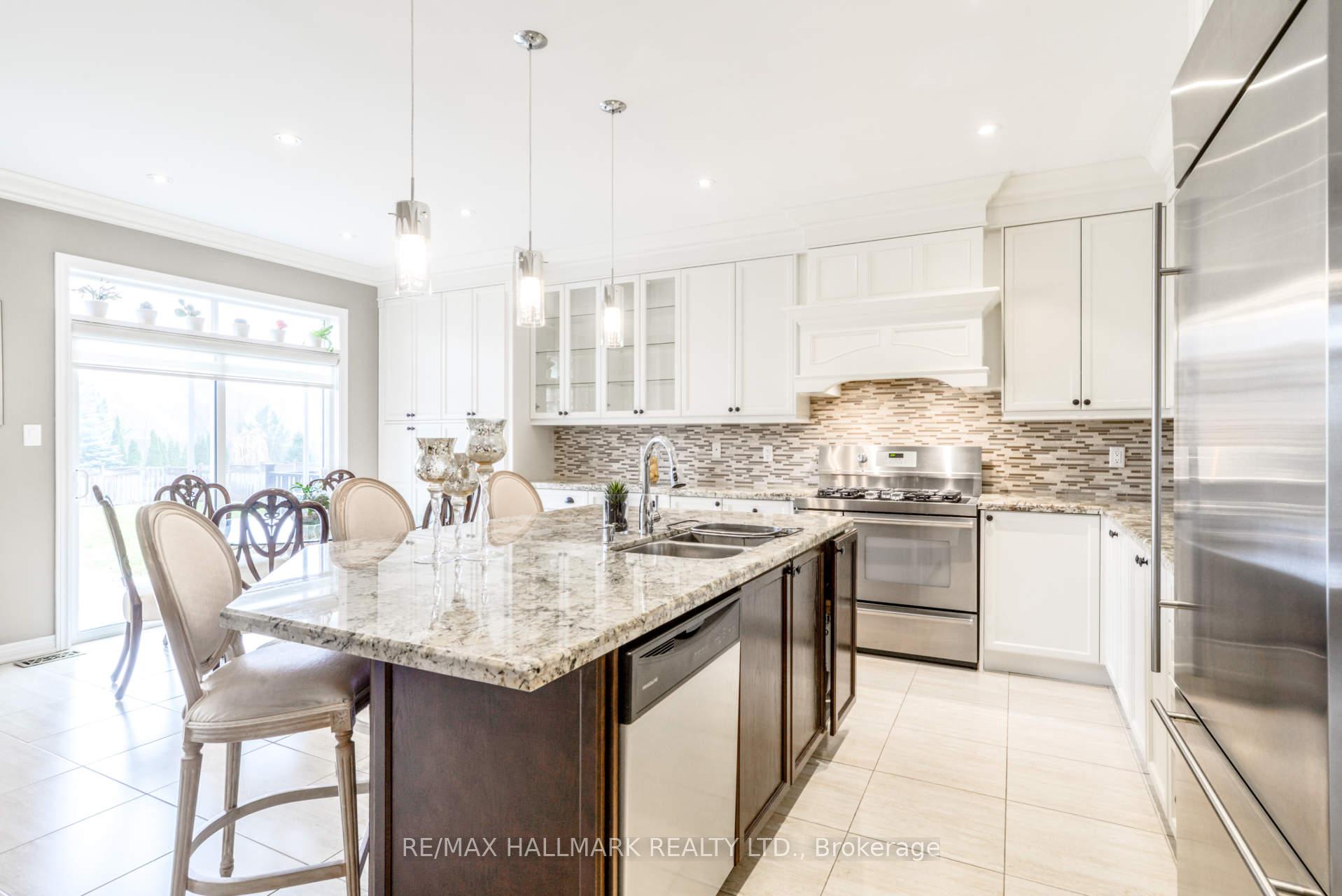 Photo 17 of 101 Thomas Cook Avenue, Vaughan, Patterson — HOMEH