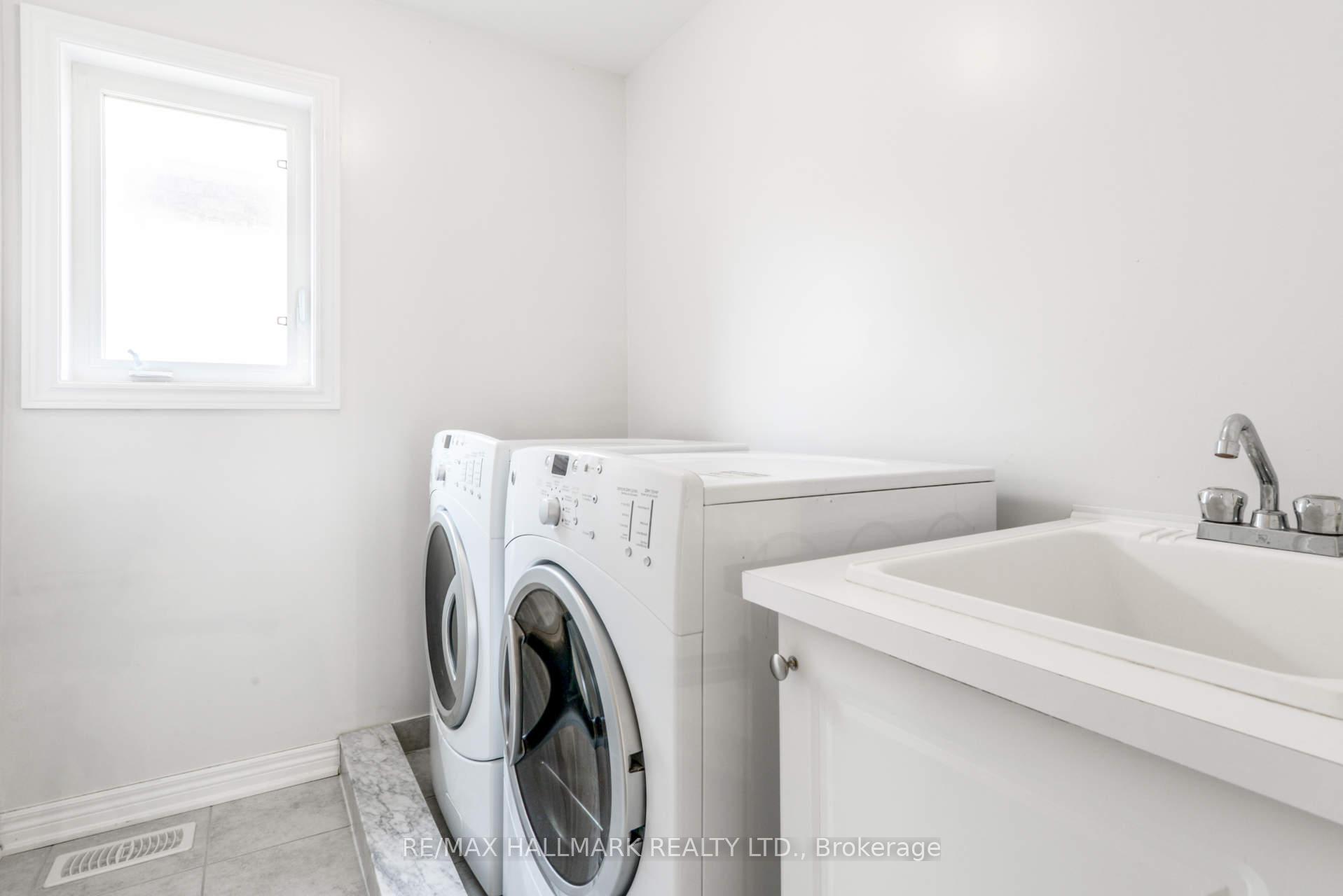 Photo 32 of 101 Thomas Cook Avenue, Vaughan, Patterson — HOMEH