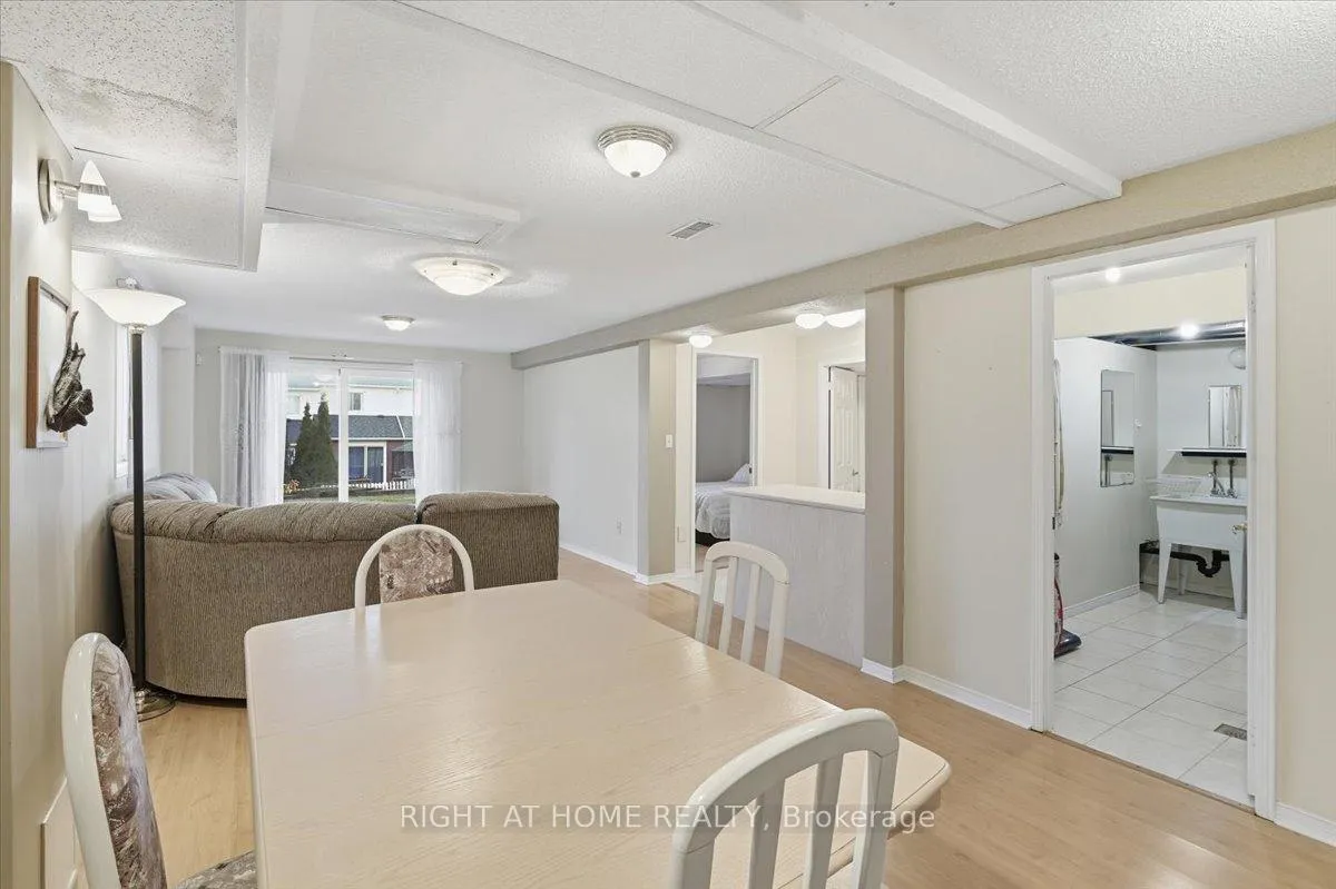 Photo 12 of 1349 Eagle Crescent, Peterborough, Monaghan Ward 2 — HOMEH