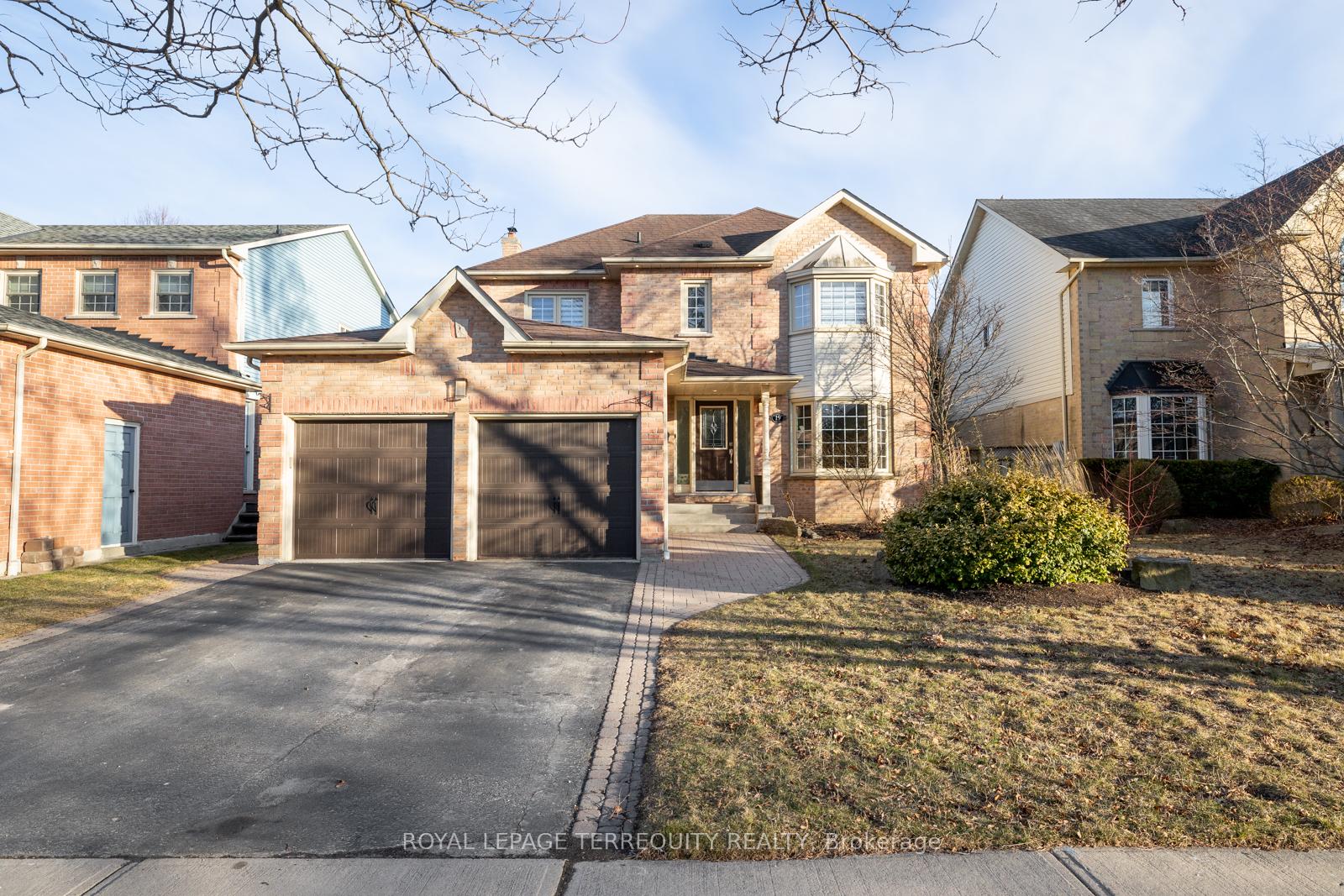 Photo 1 of 19 Moonstone Drive, Whitby, Lynde Creek — HOMEH