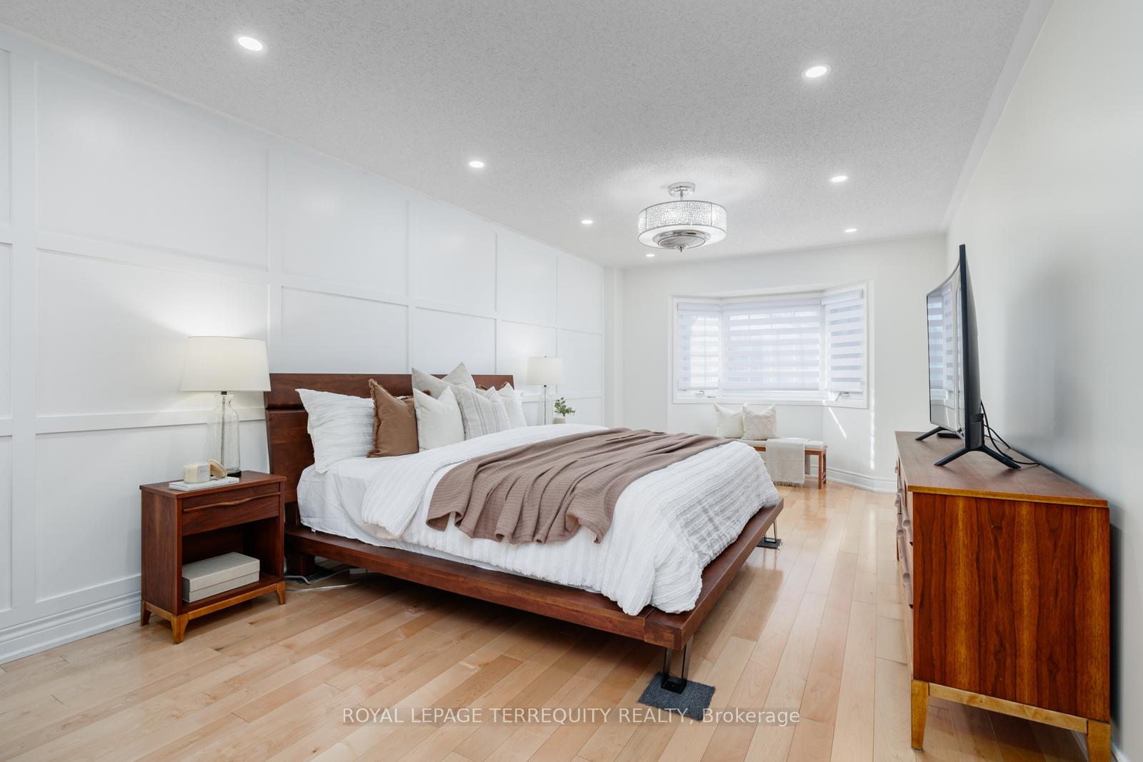Photo 18 of 19 Moonstone Drive, Whitby, Lynde Creek — HOMEH